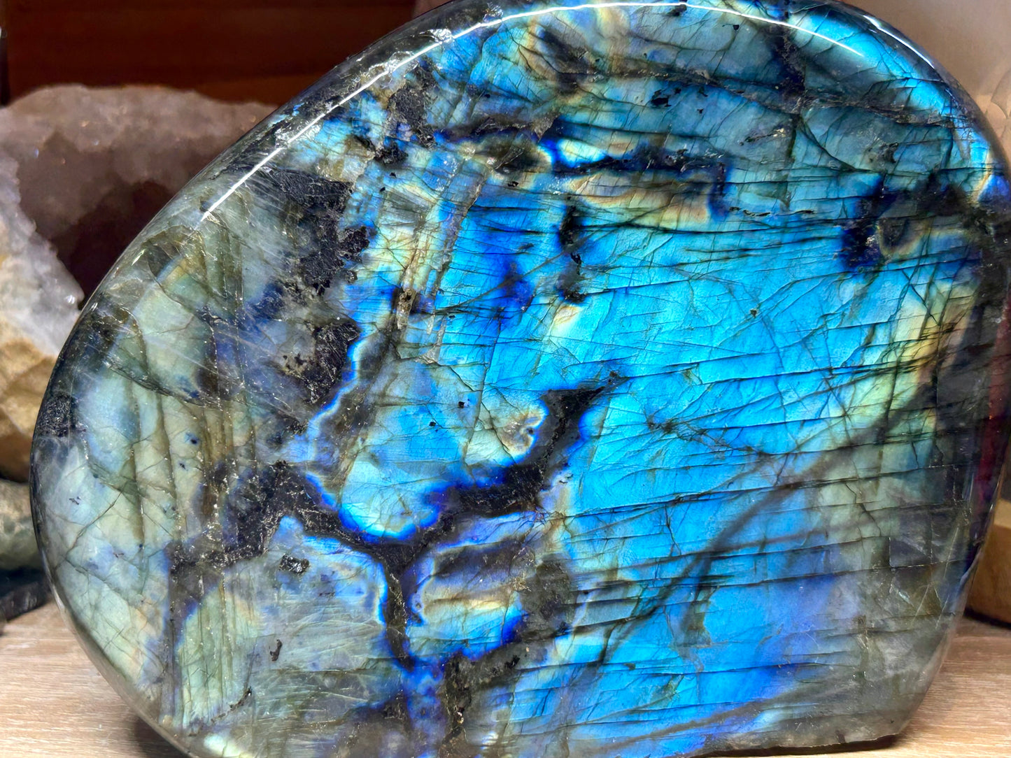 Forme libre de labradorite