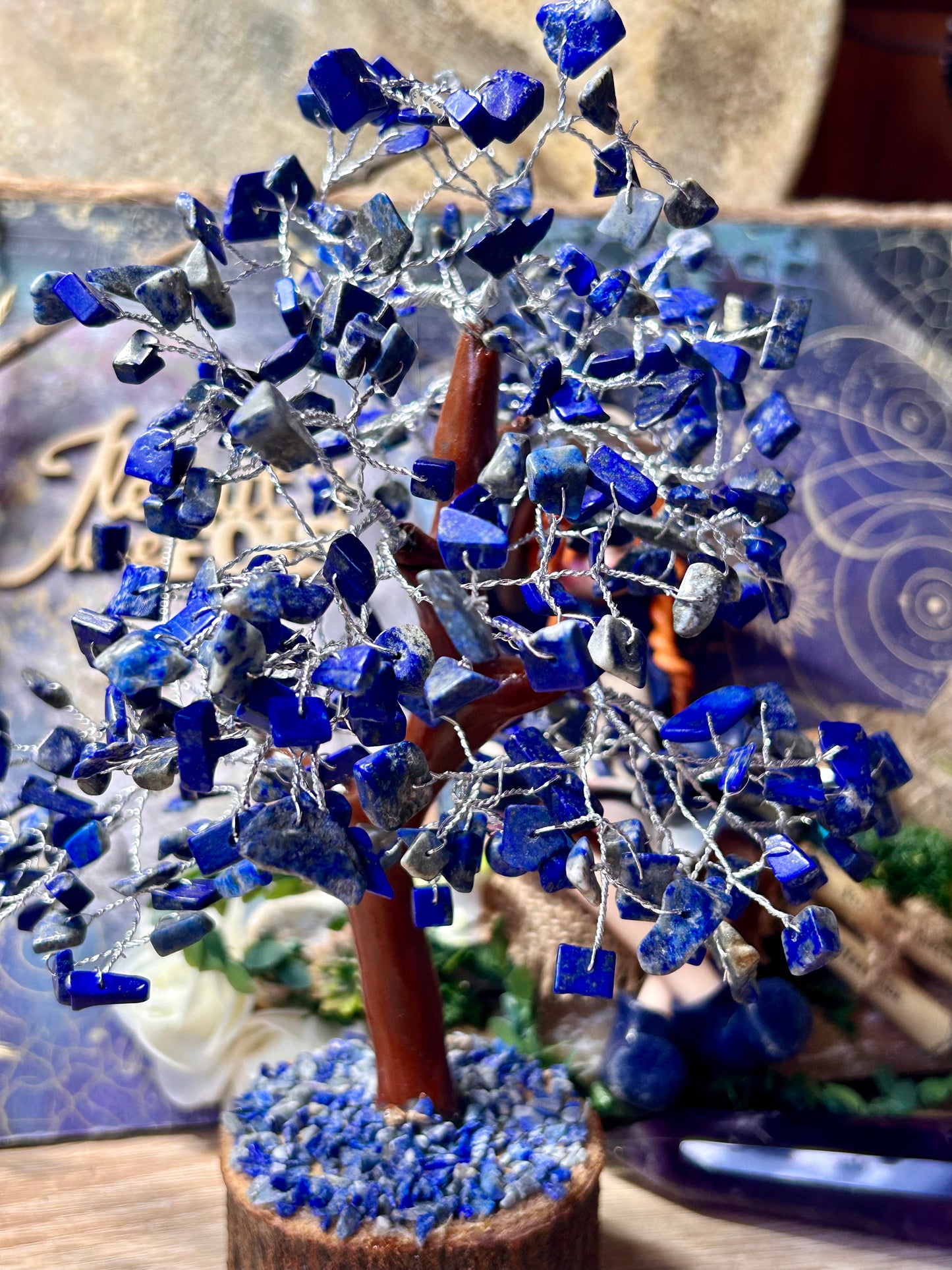 Arbre du bonheur en lapis lazuli 300 pierres