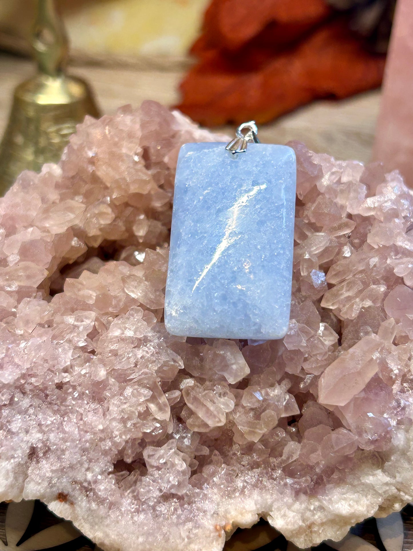 Pendentif de calcite bleue