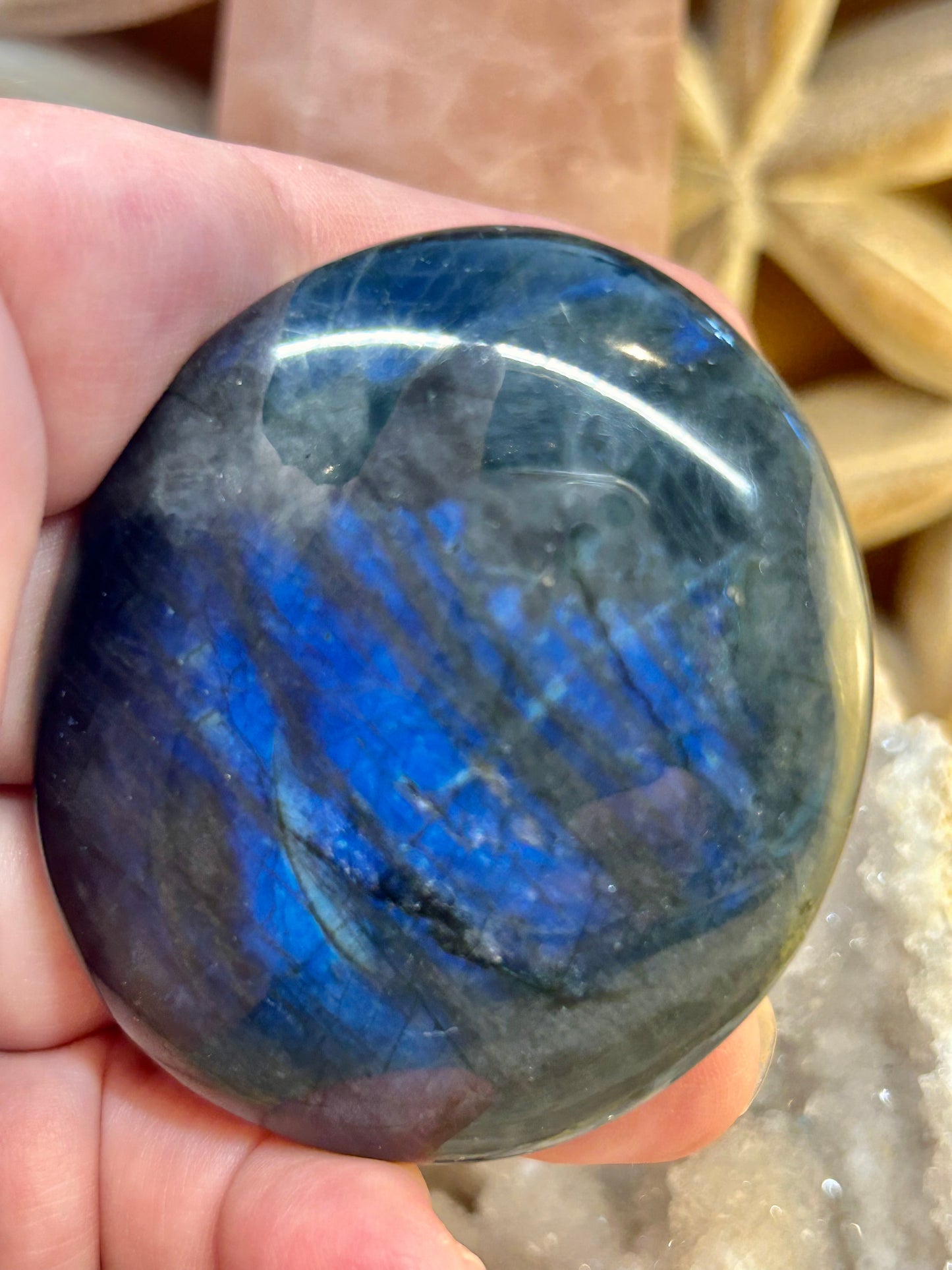 Galet de labradorite