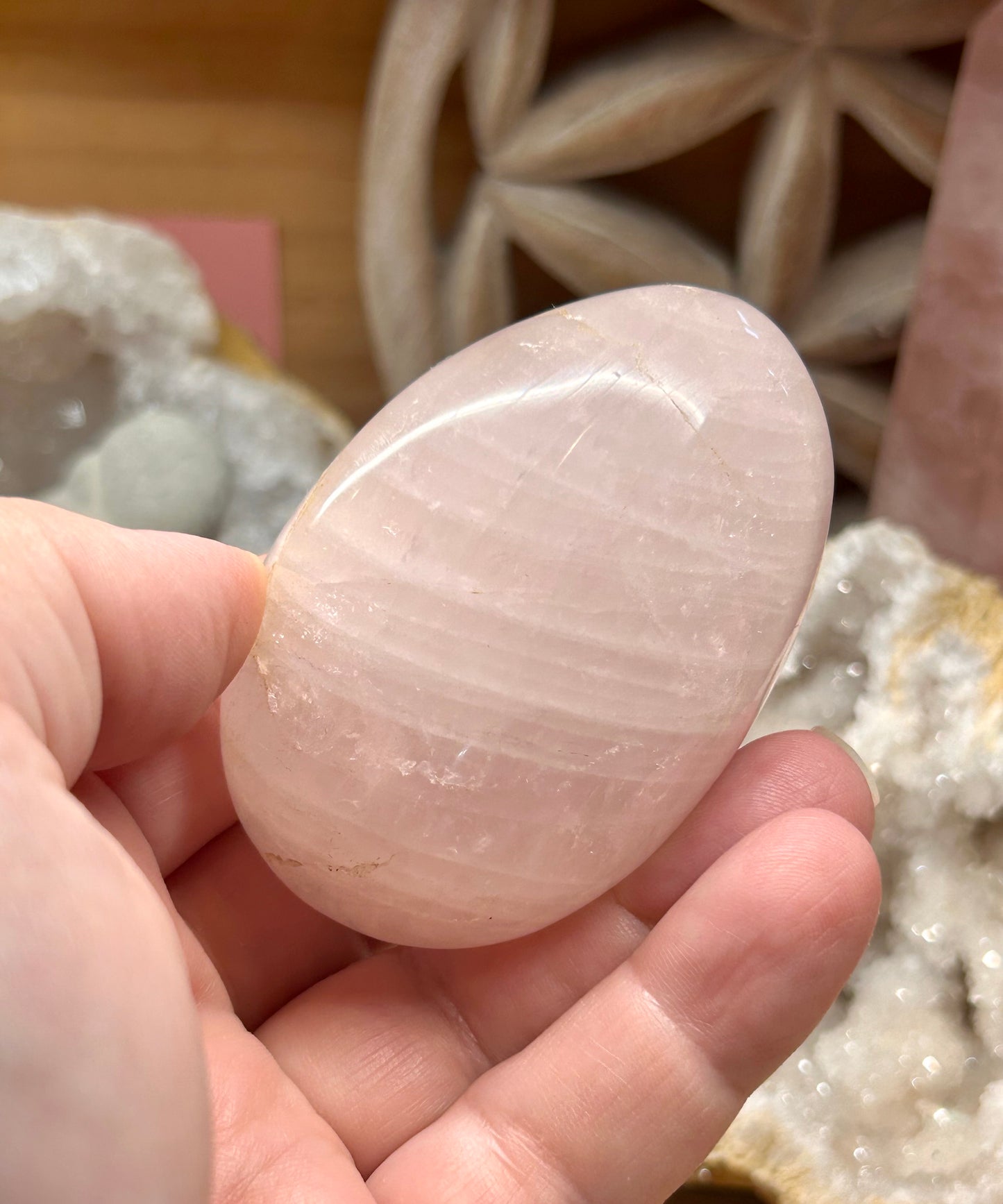 Galet de quartz rose