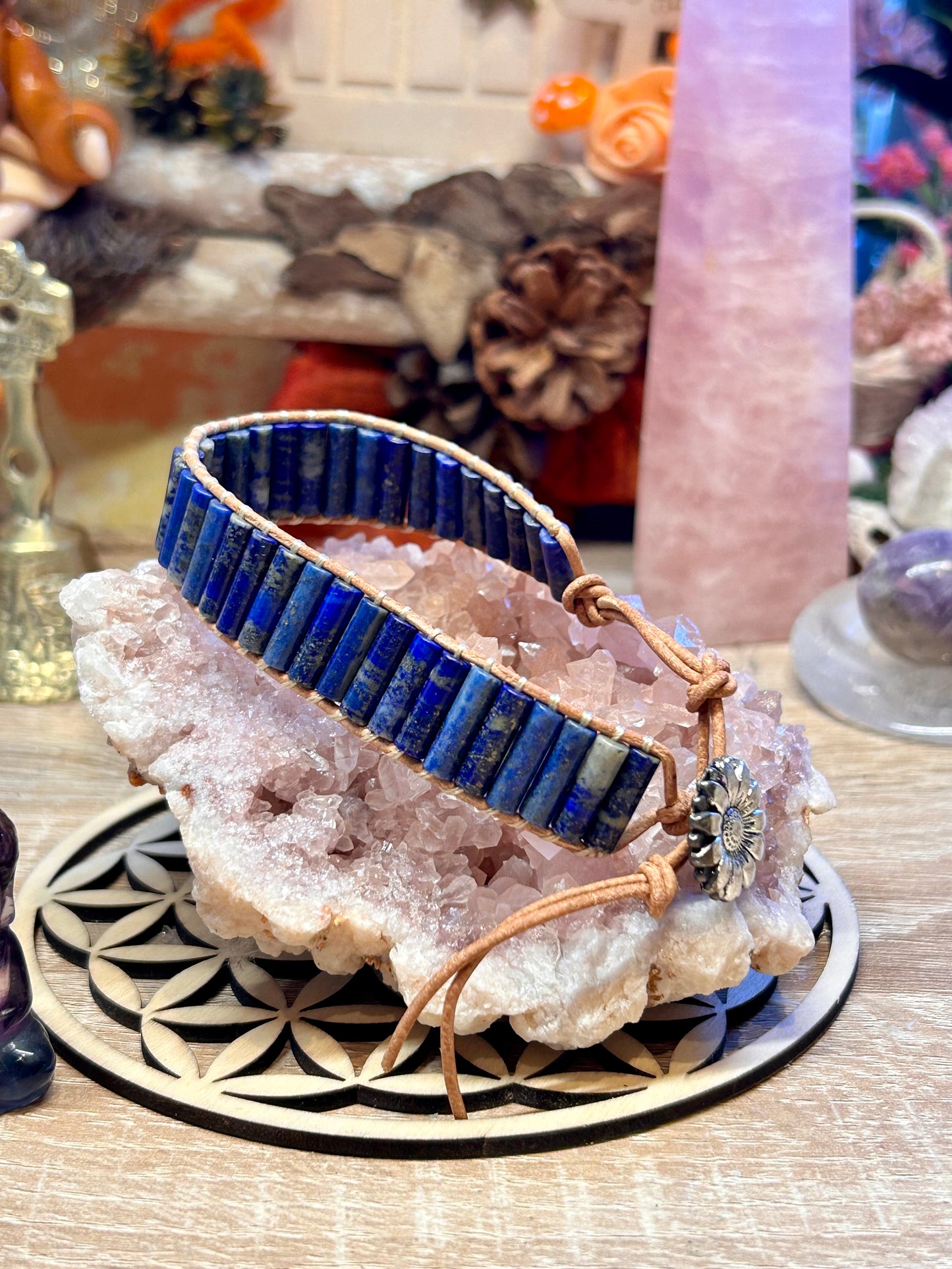 Bracelet cuir avec tubes de lapis-lazuli