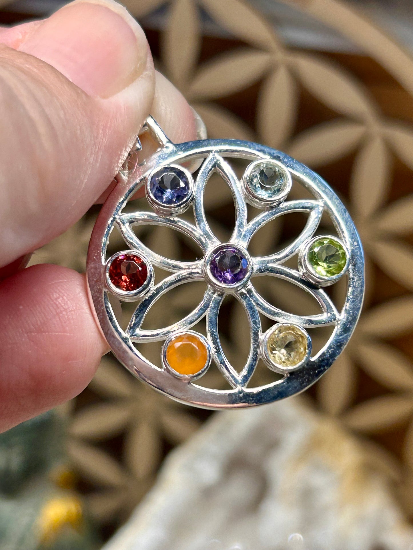 Pendentif rosace 7chakras en argent