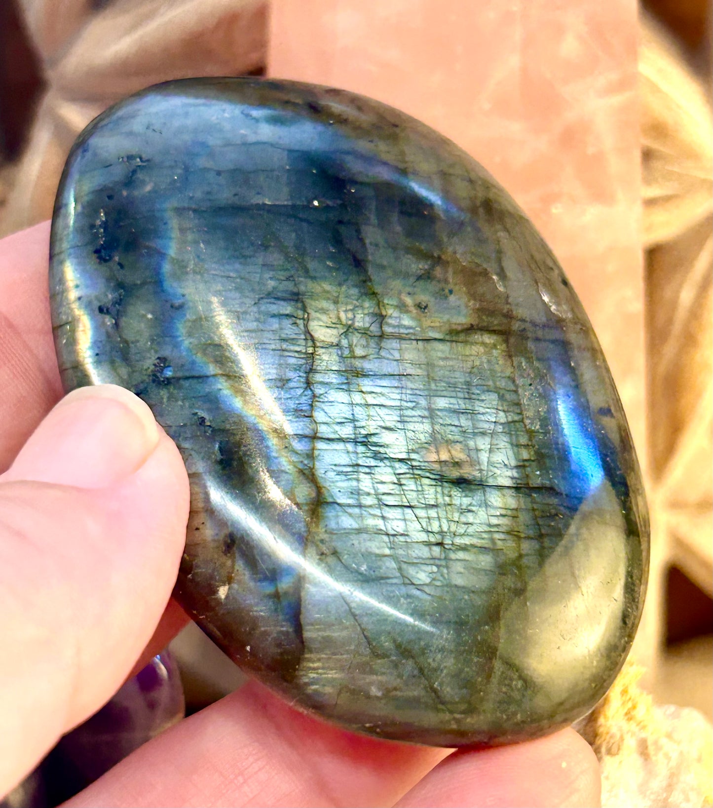 Galet de labradorite