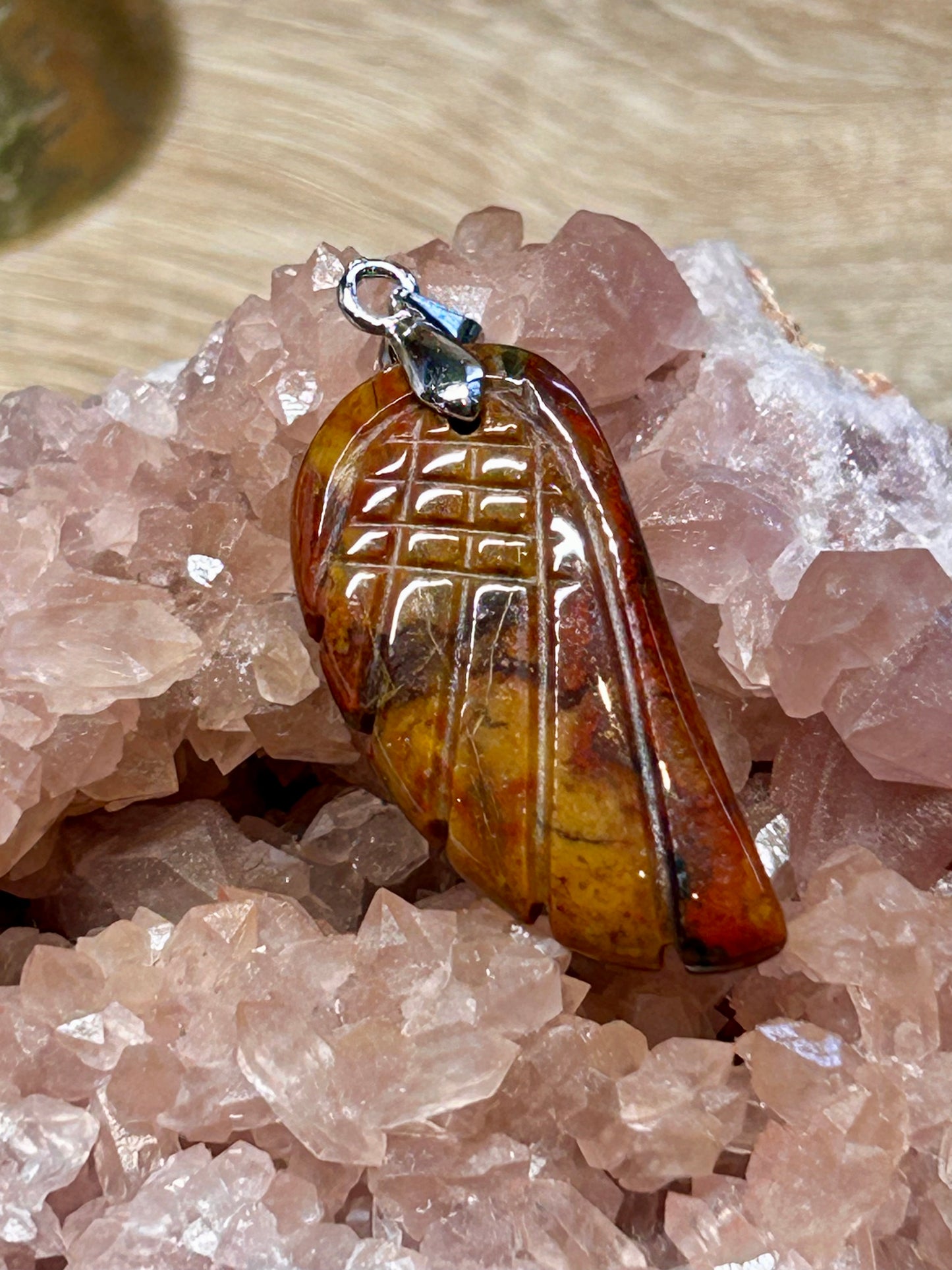 Pendentif aile d’ange en agate indienne