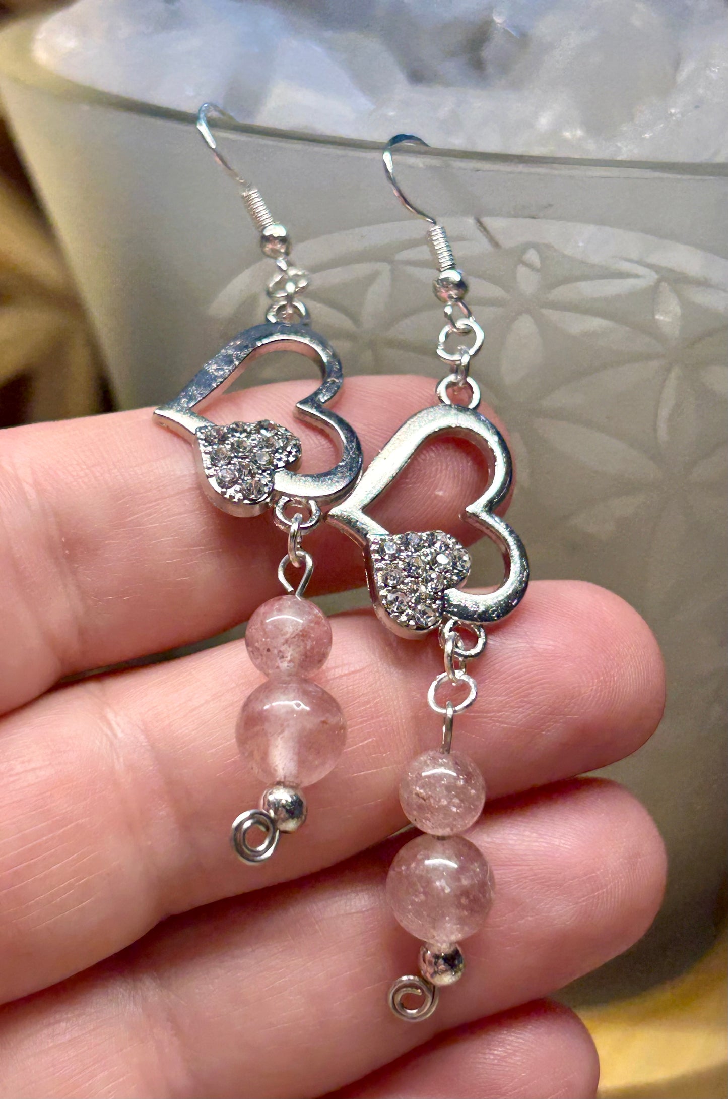 Boucles d’oreilles en quartz fraise