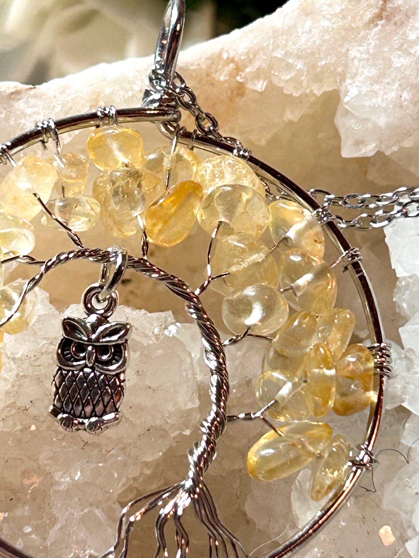 Arbre de vie en citrine avec chouette