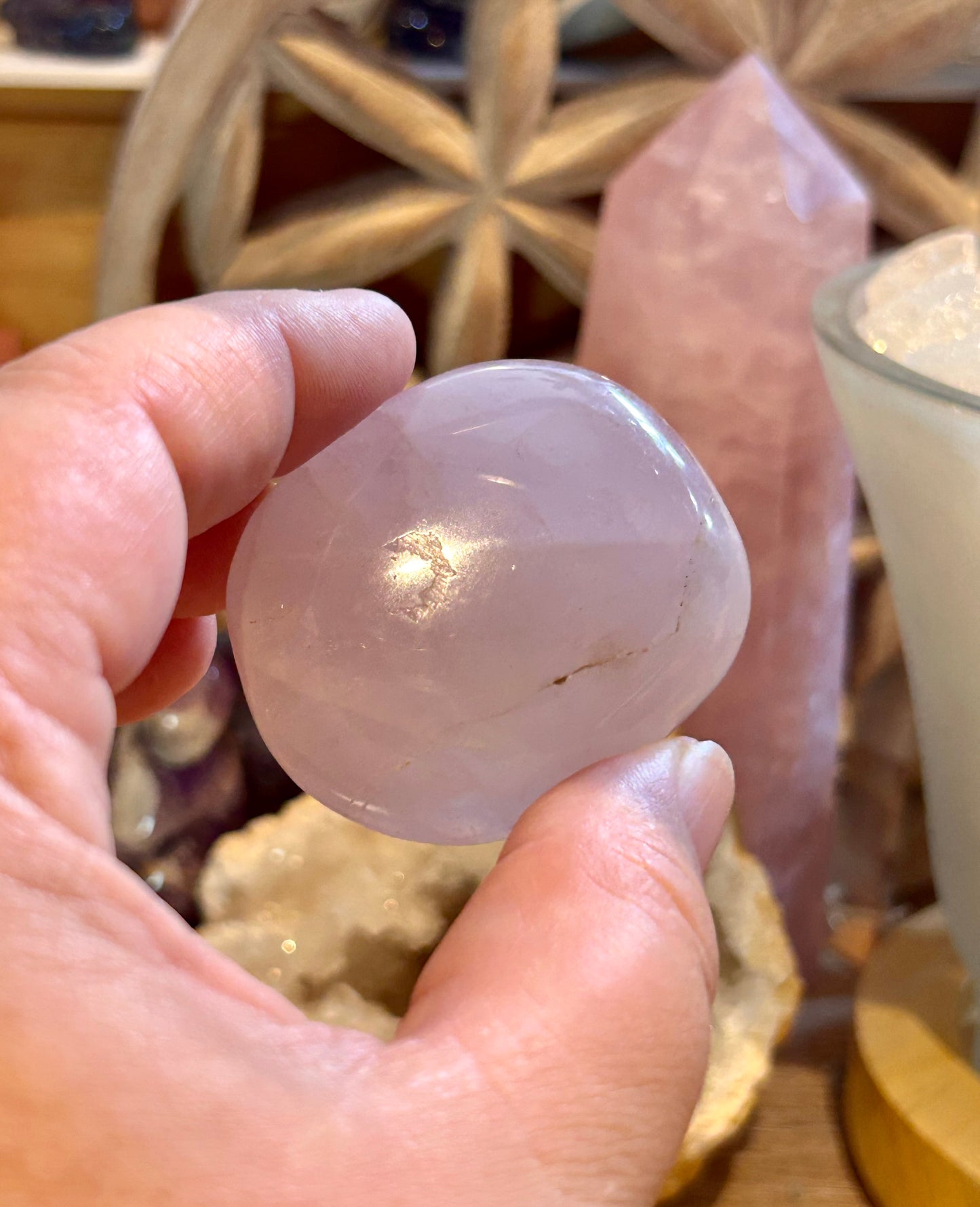 Galet de quartz rose