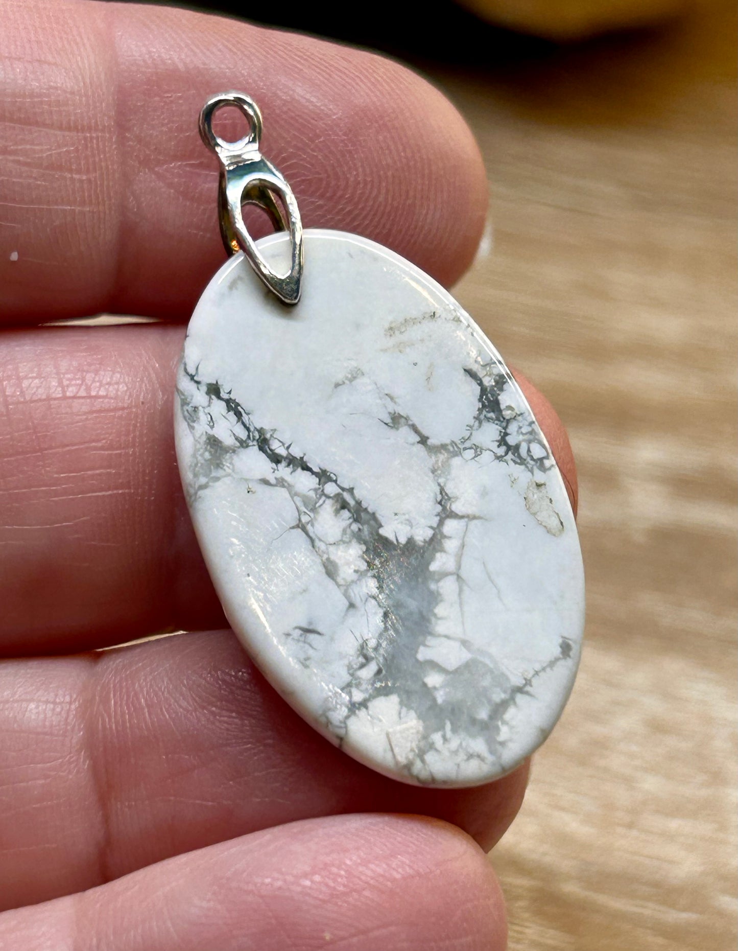 Pendentif de howlite