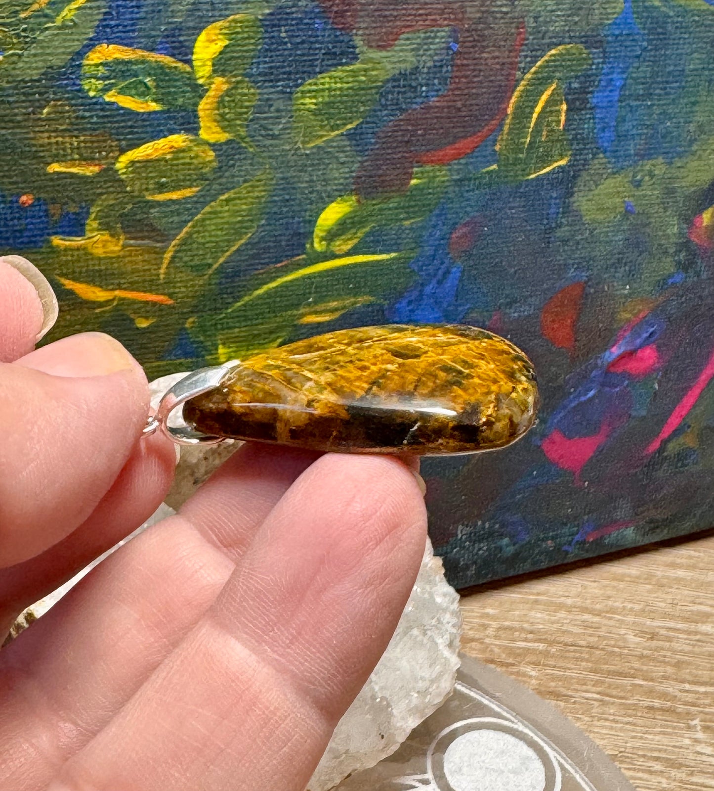 Pendentif en œil de tigre