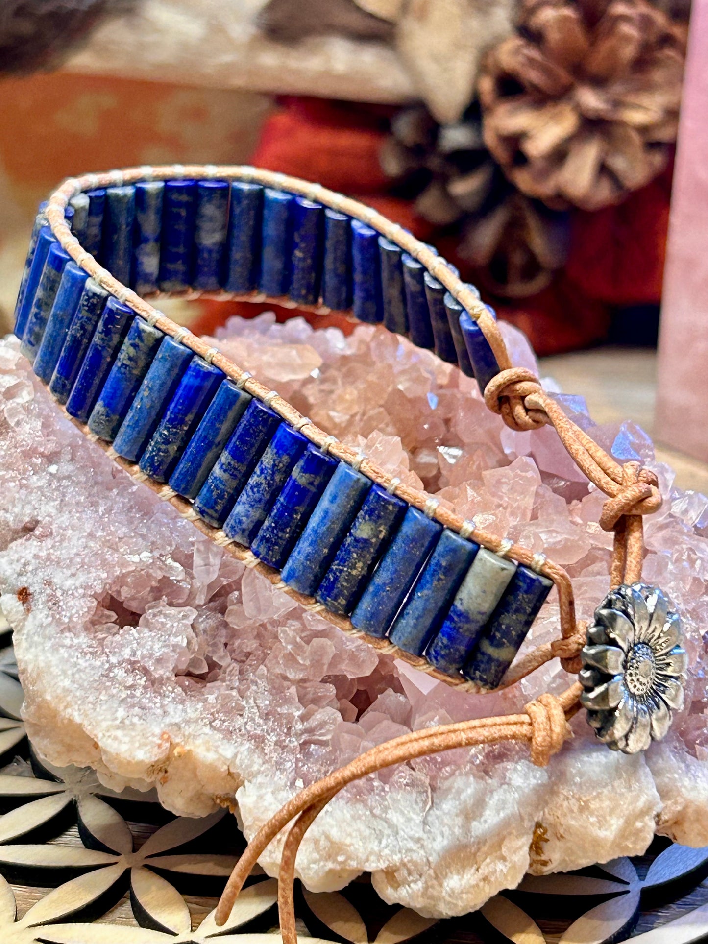 Bracelet cuir avec tubes de lapis-lazuli