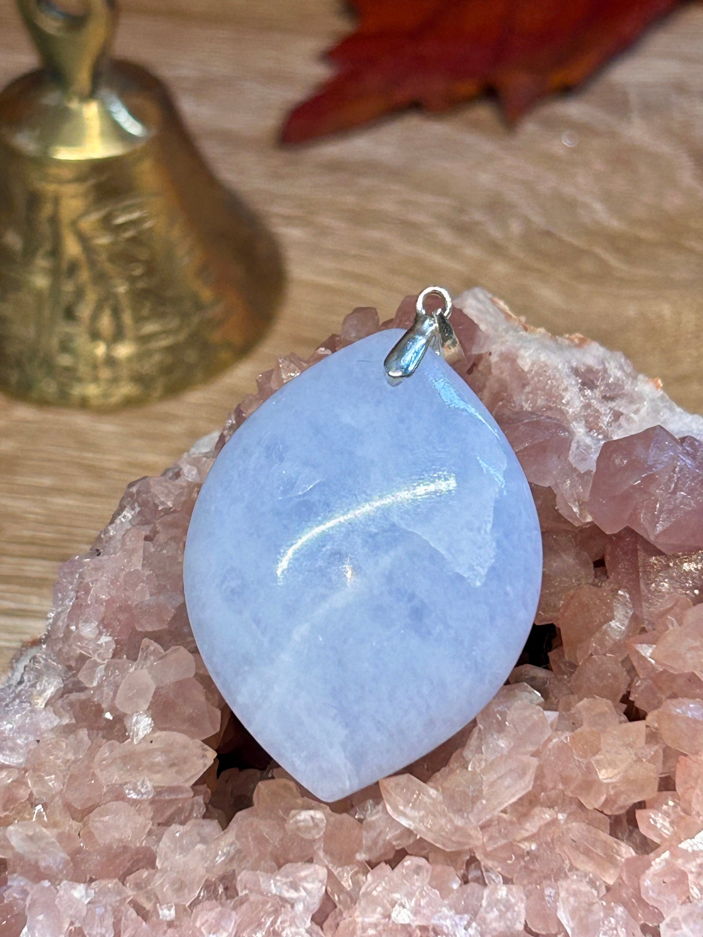 Pendentif de calcite bleue