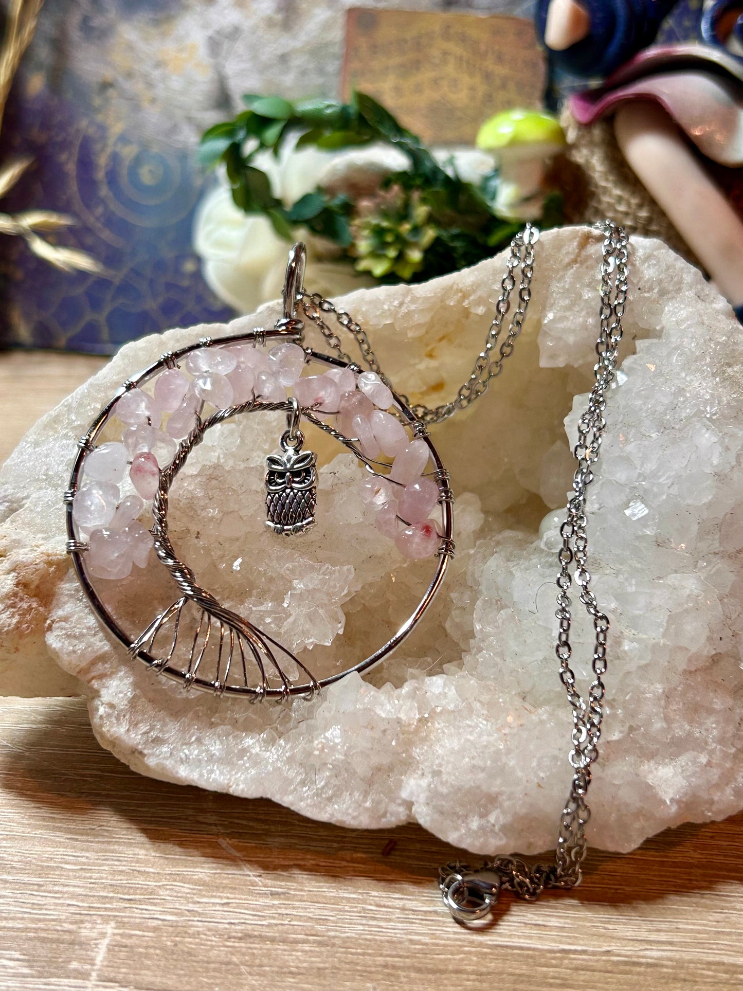 Arbre de vie en quartz rose avec chouette