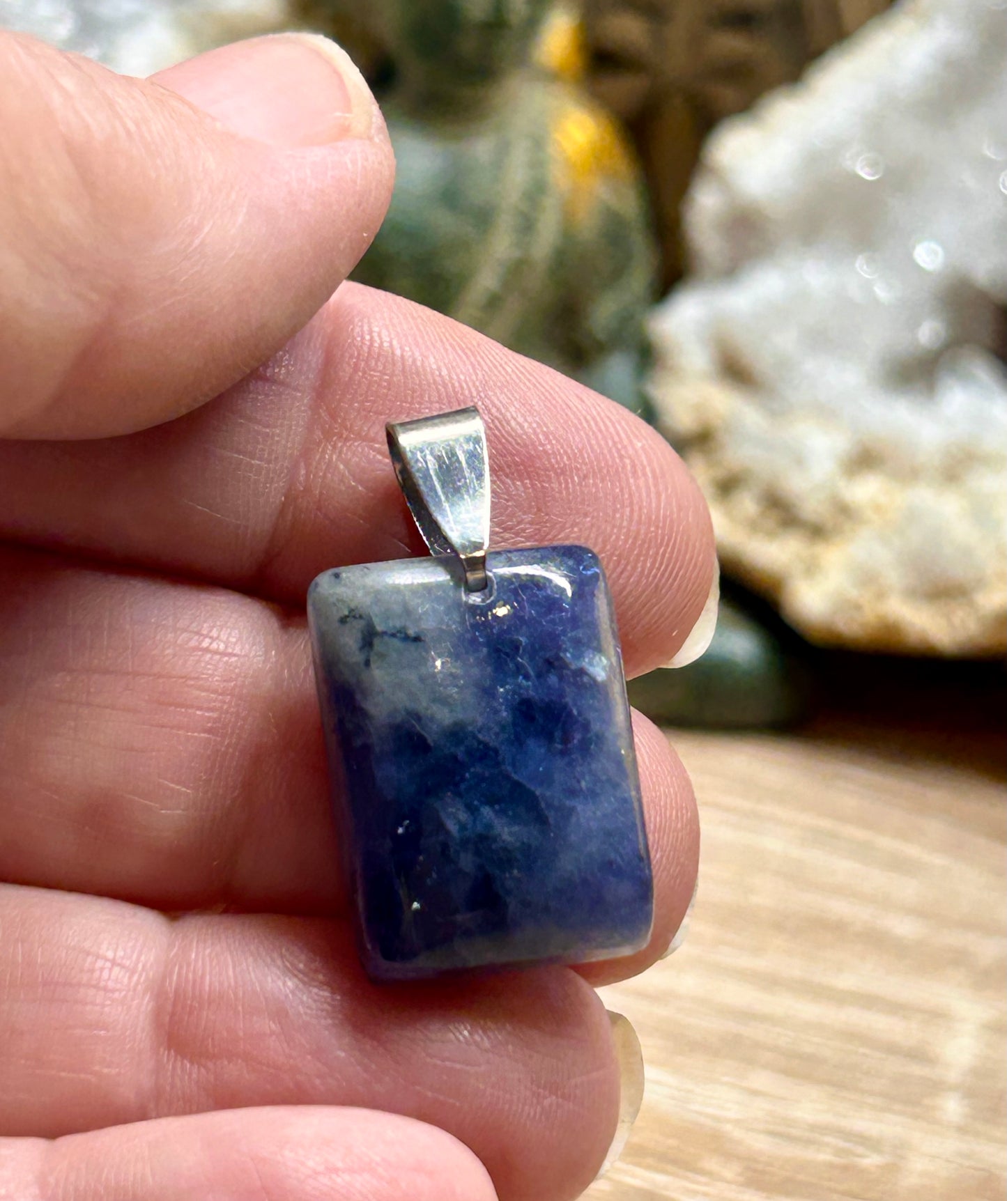 Pendentif de iolite