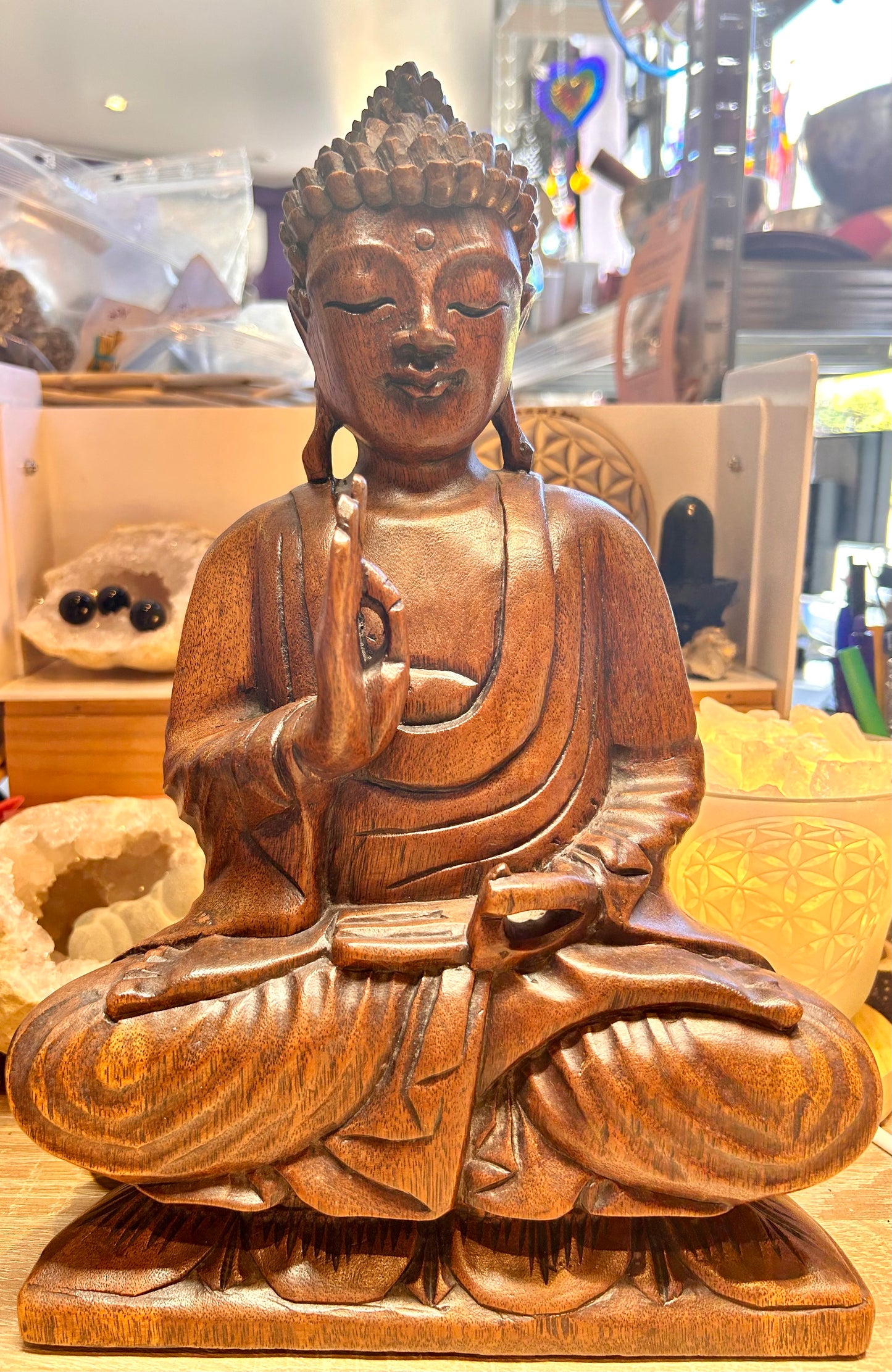 Statue de Bouddha enseignant