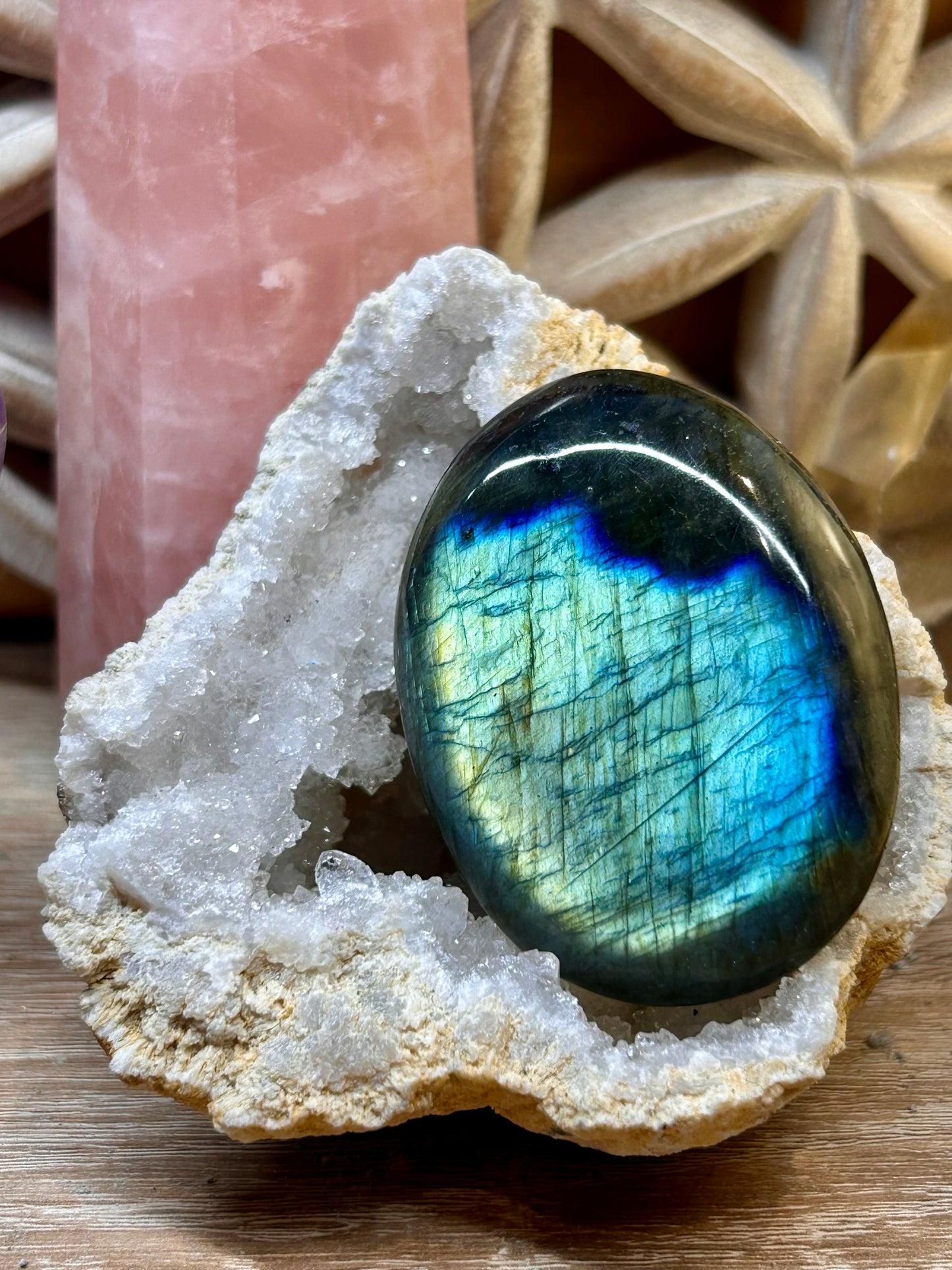 Galet de labradorite