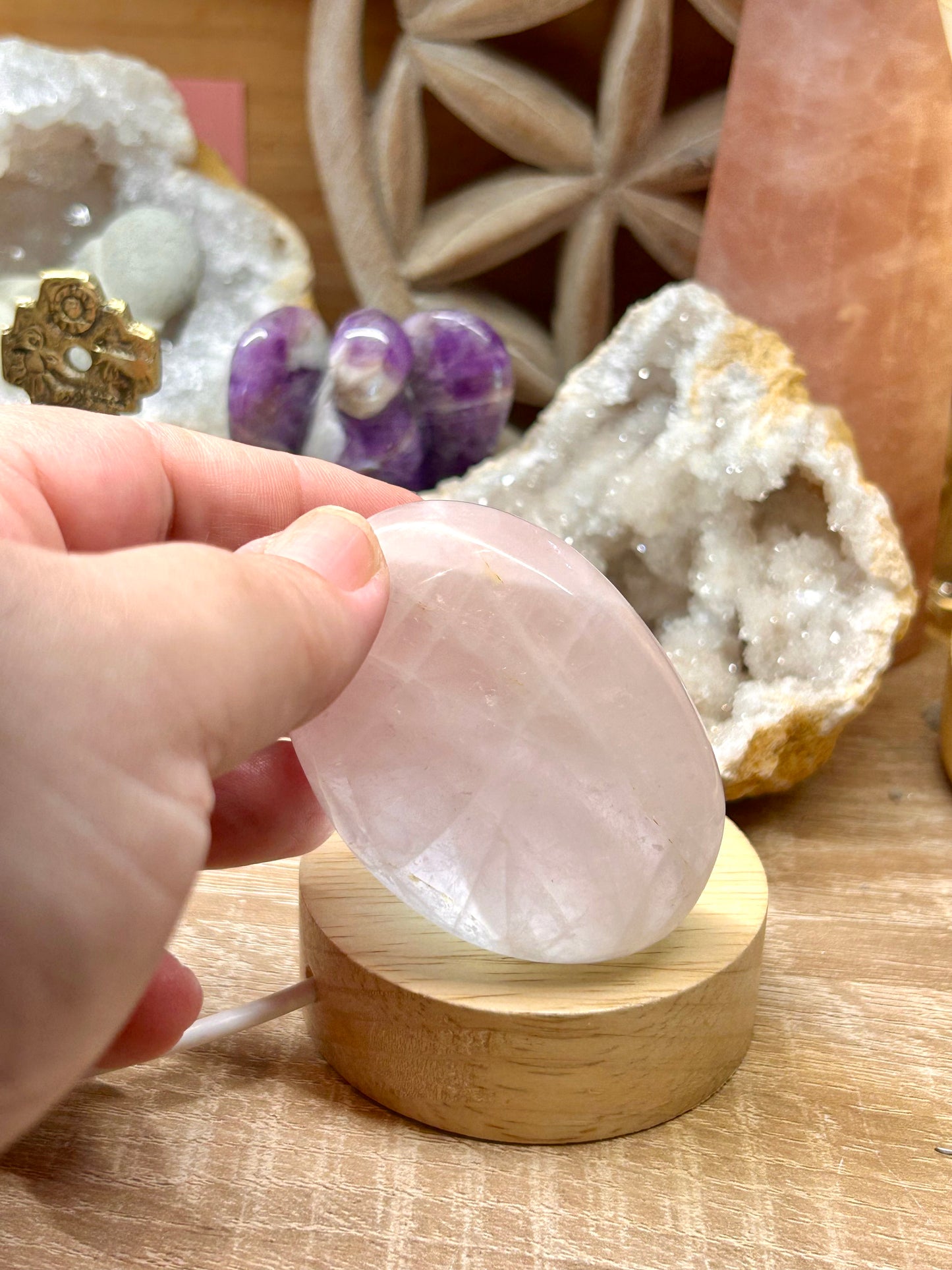 Galet de quartz rose