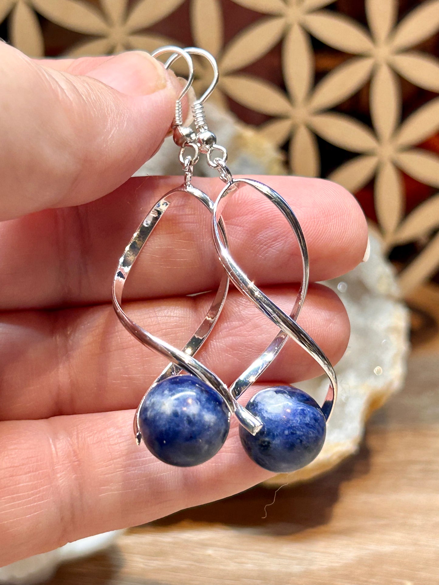 Boucles d’oreilles avec billes de sodalite de 12mm