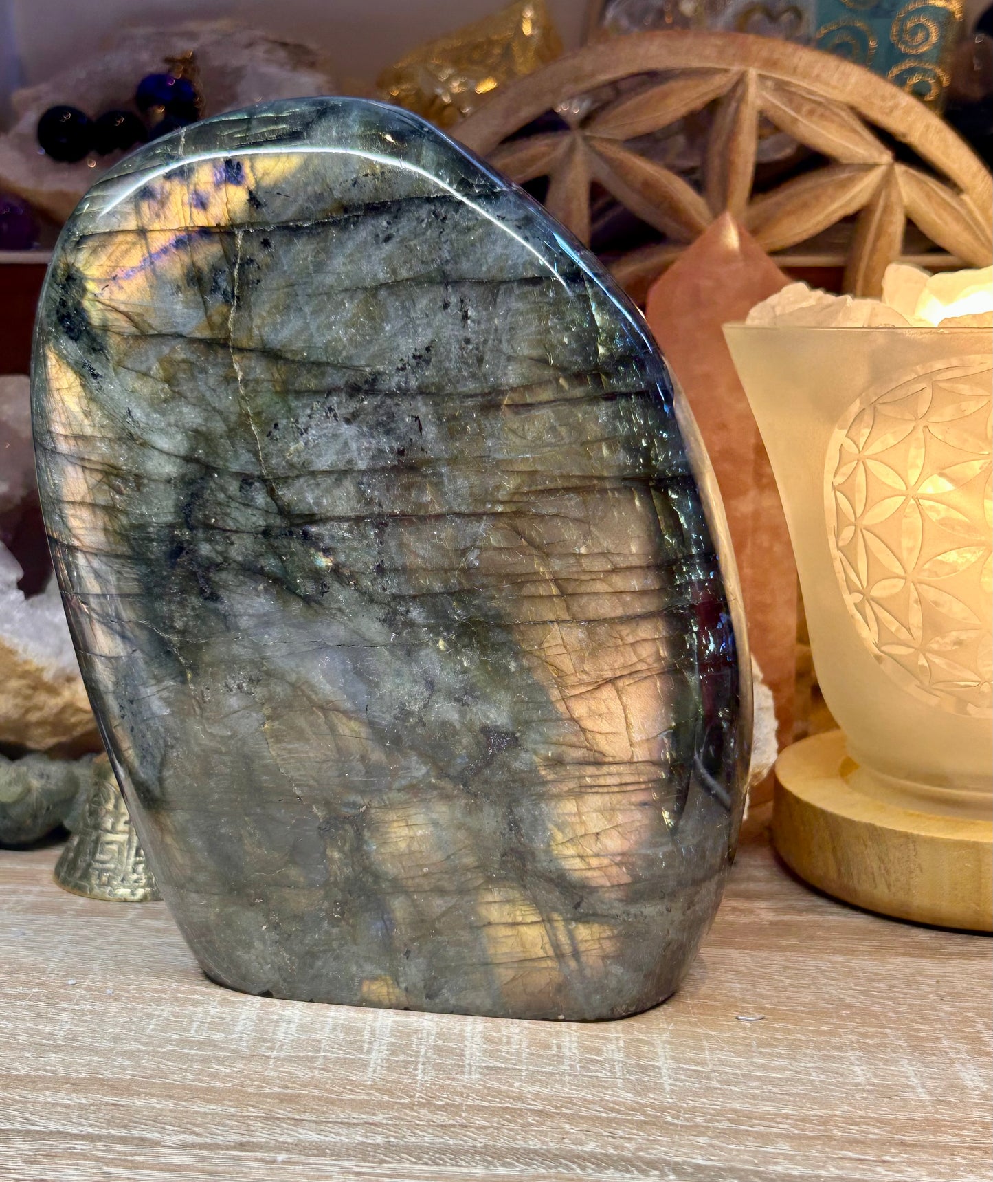 Forme libre de labradorite