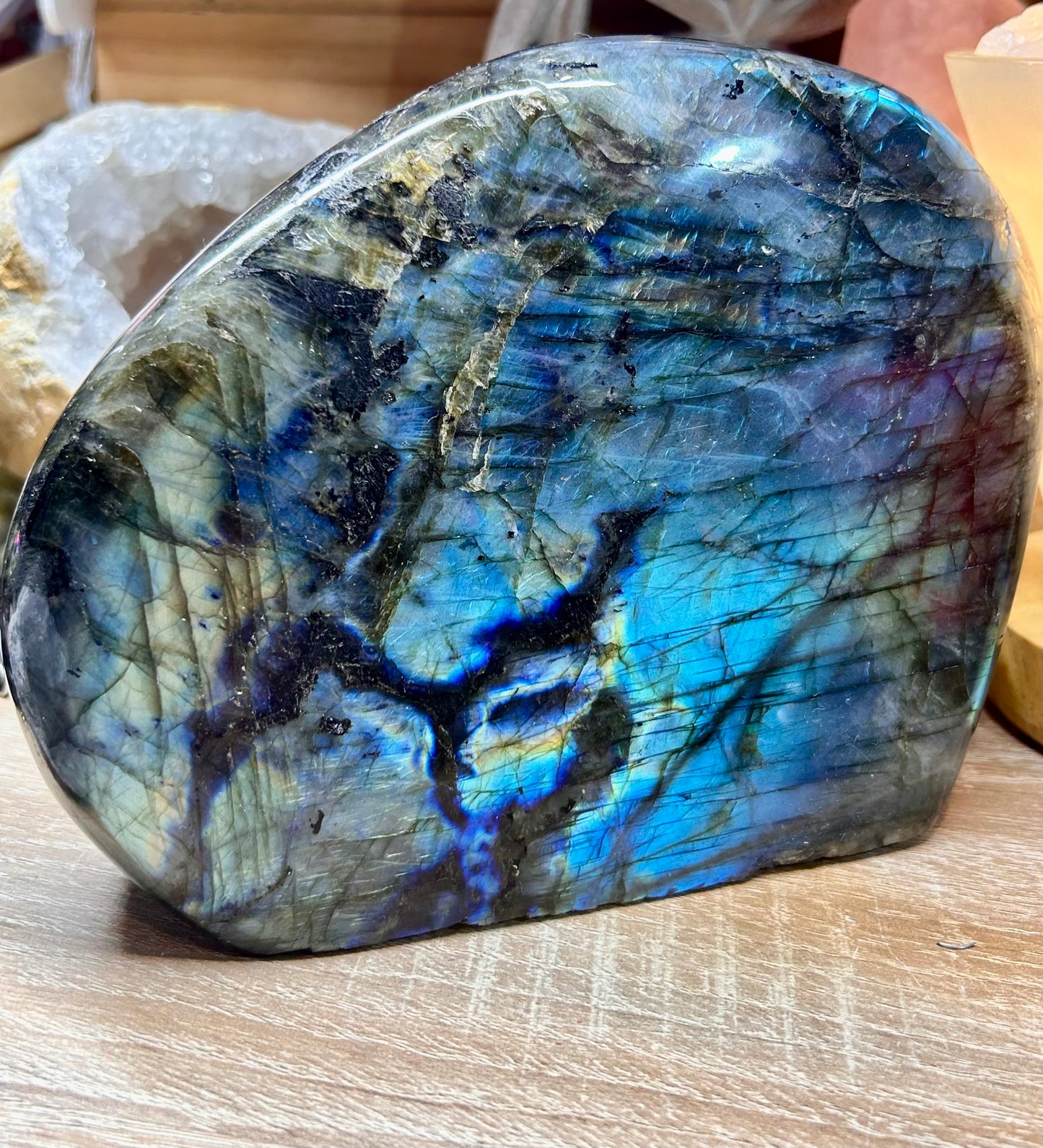 Forme libre de labradorite