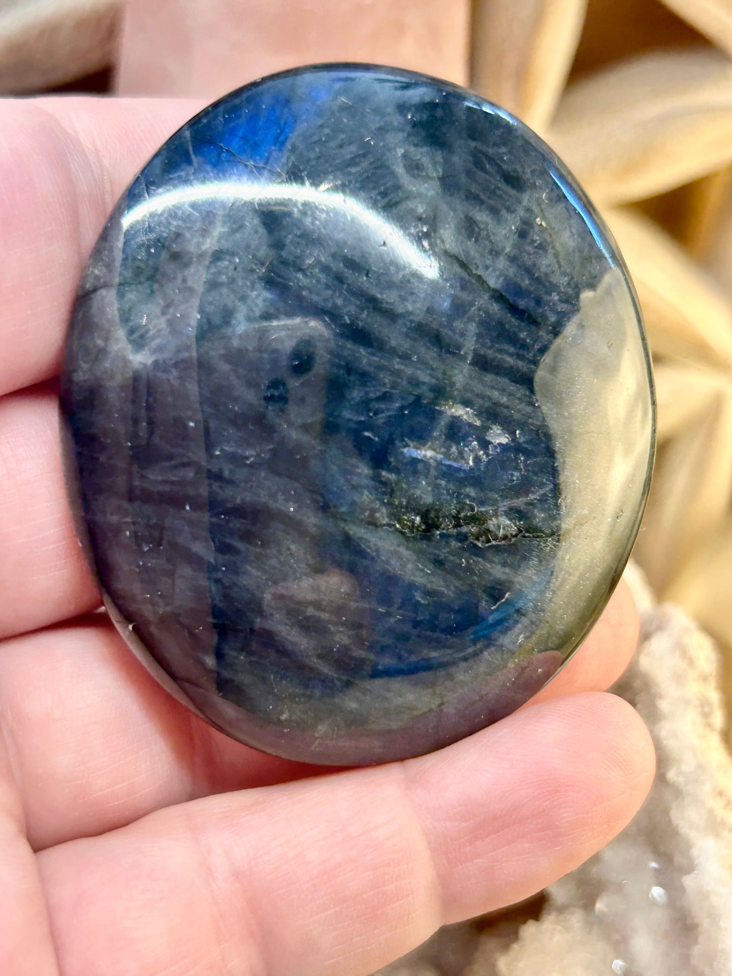 Galet de labradorite