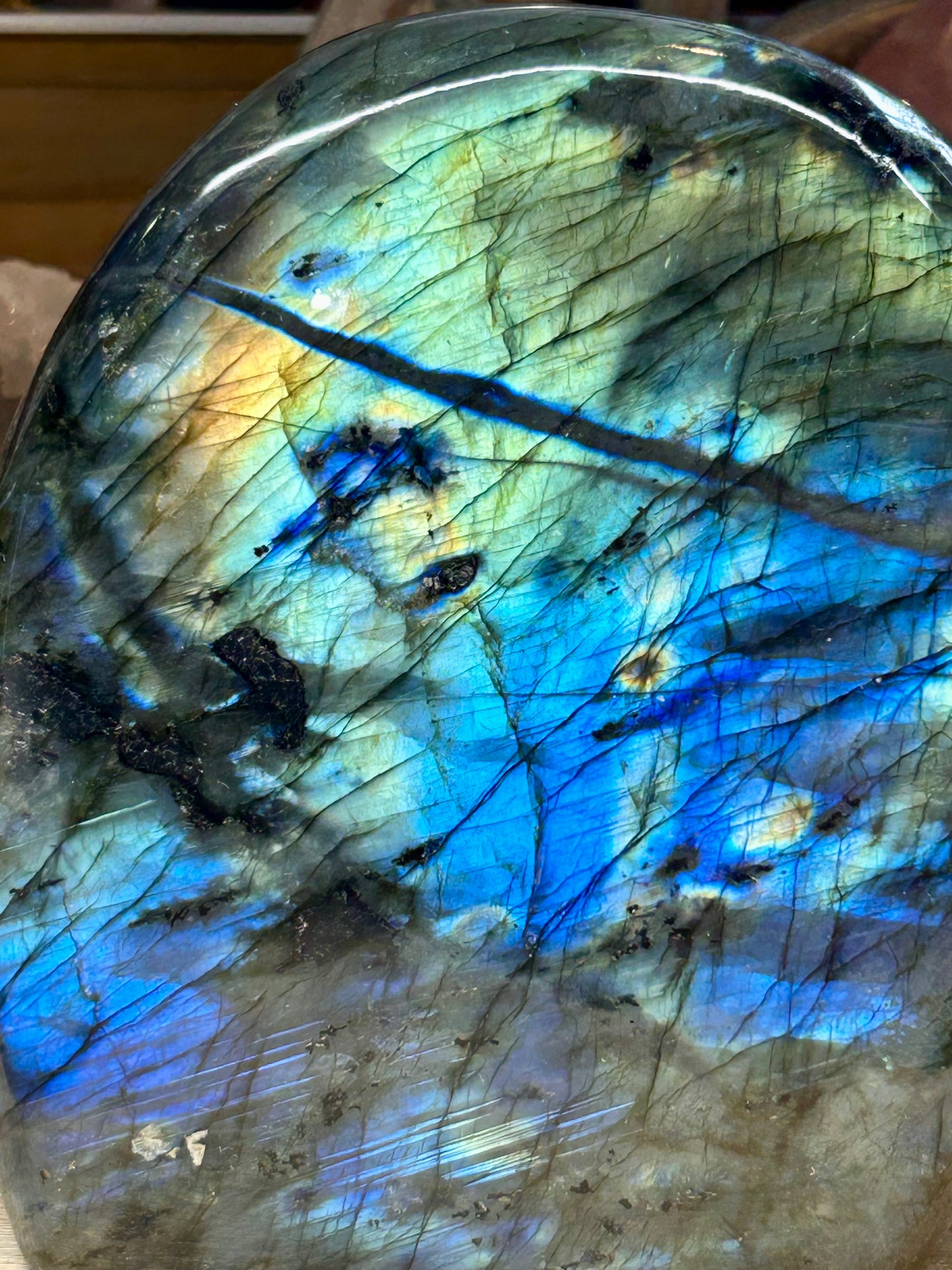 Forme libre de labradorite