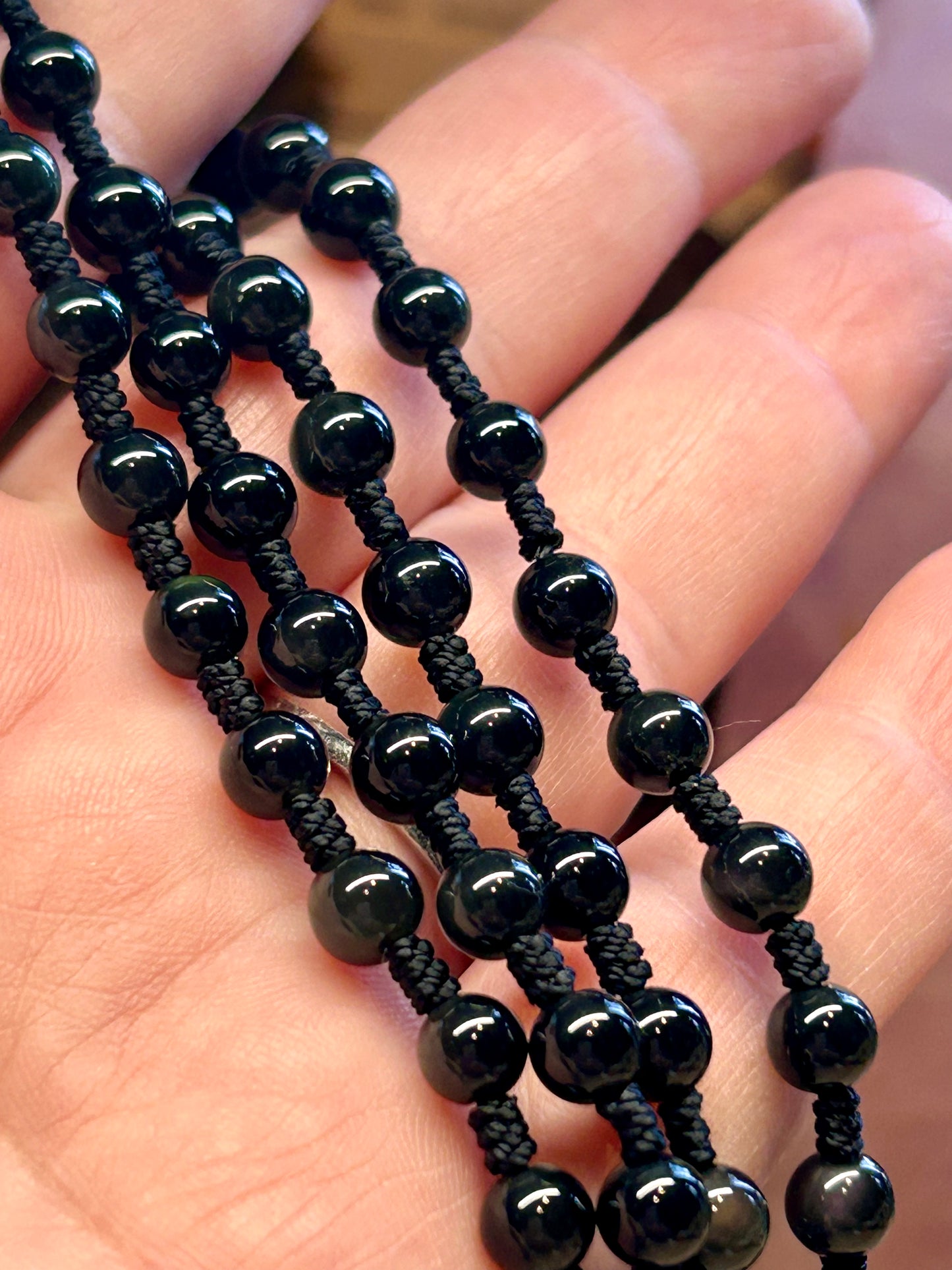 Collier de perles et goutte en obsidienne œil céleste