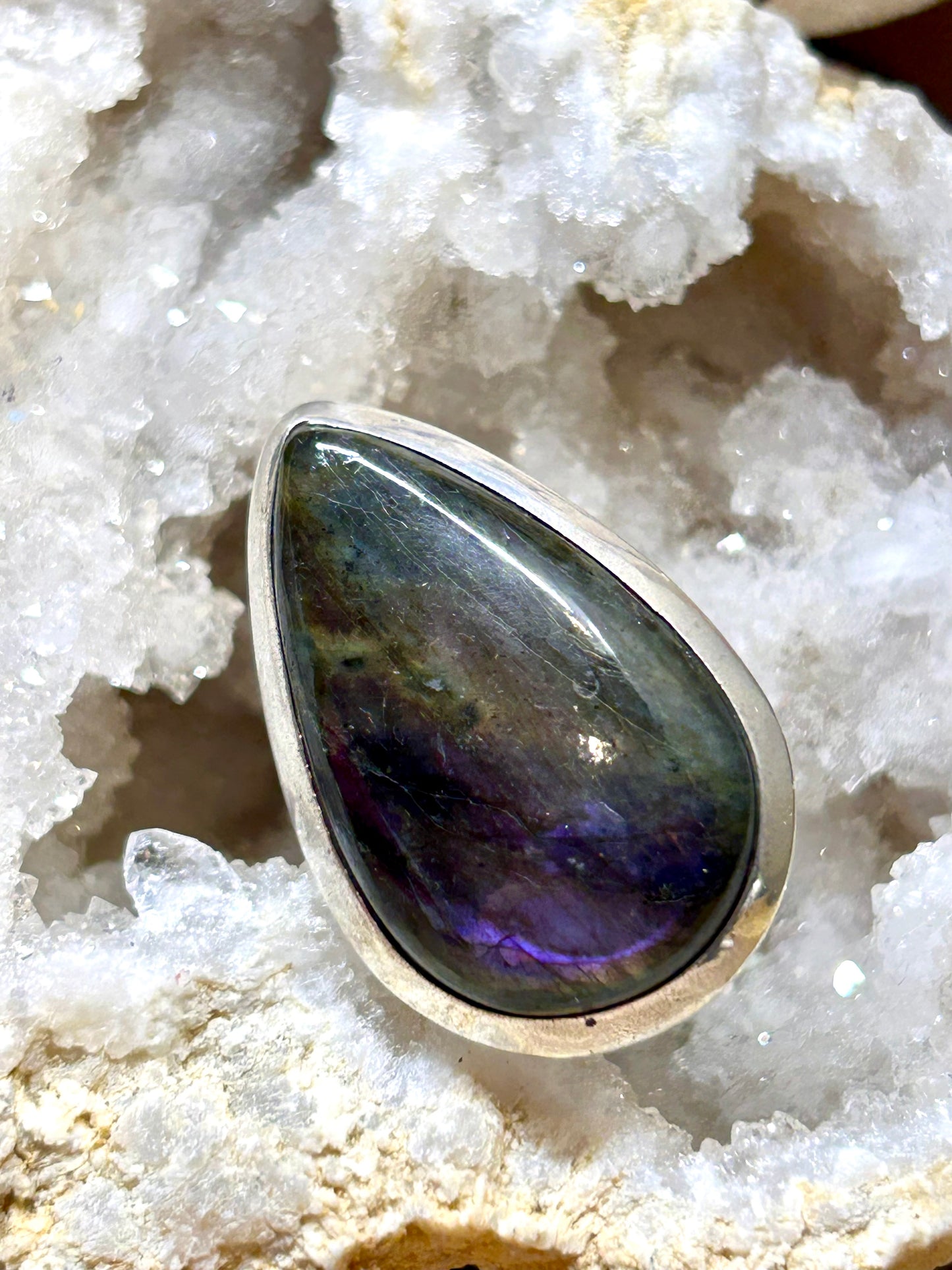 Bague en argent et labradorite