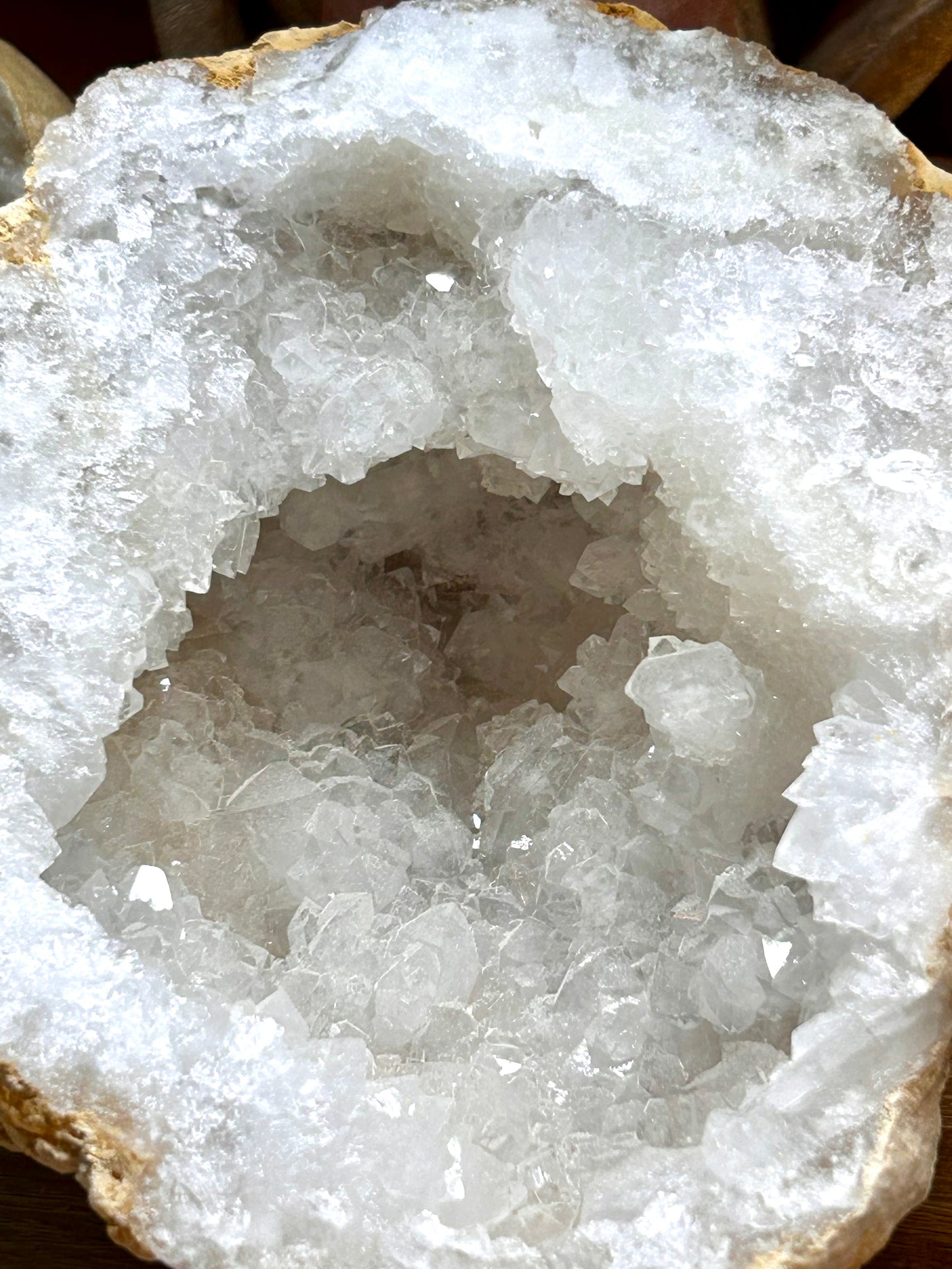 Demie géode de quartz cristal - 4