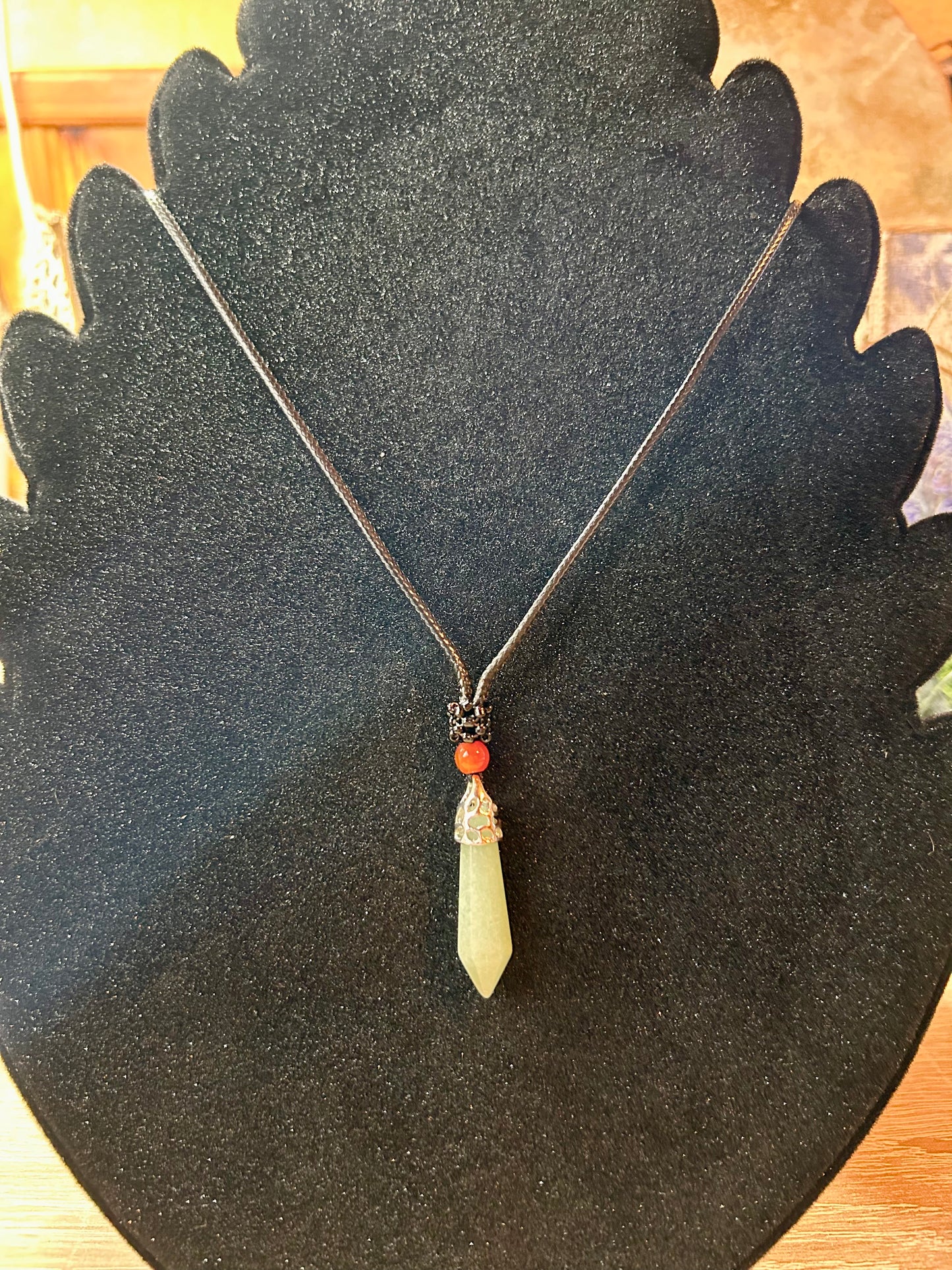 Collier d’aventurine verte en pointe