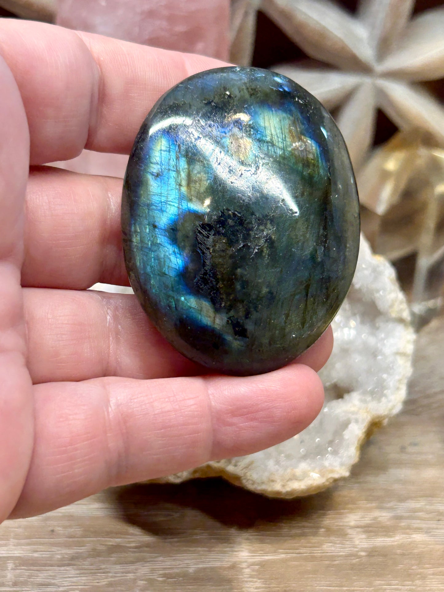 Galet de labradorite