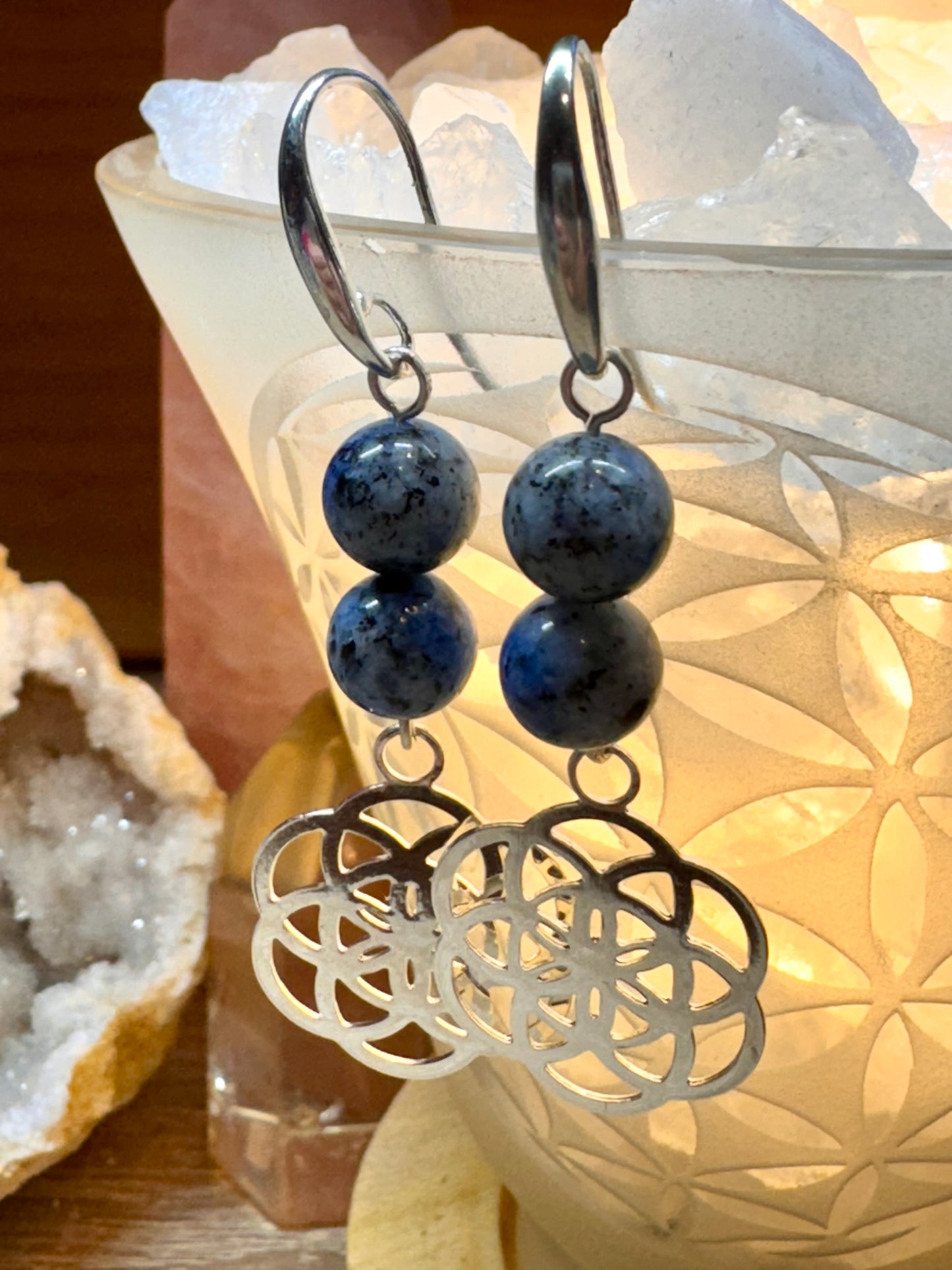 Boucles d’oreilles en argent avec jaspe K2 et graine de vie