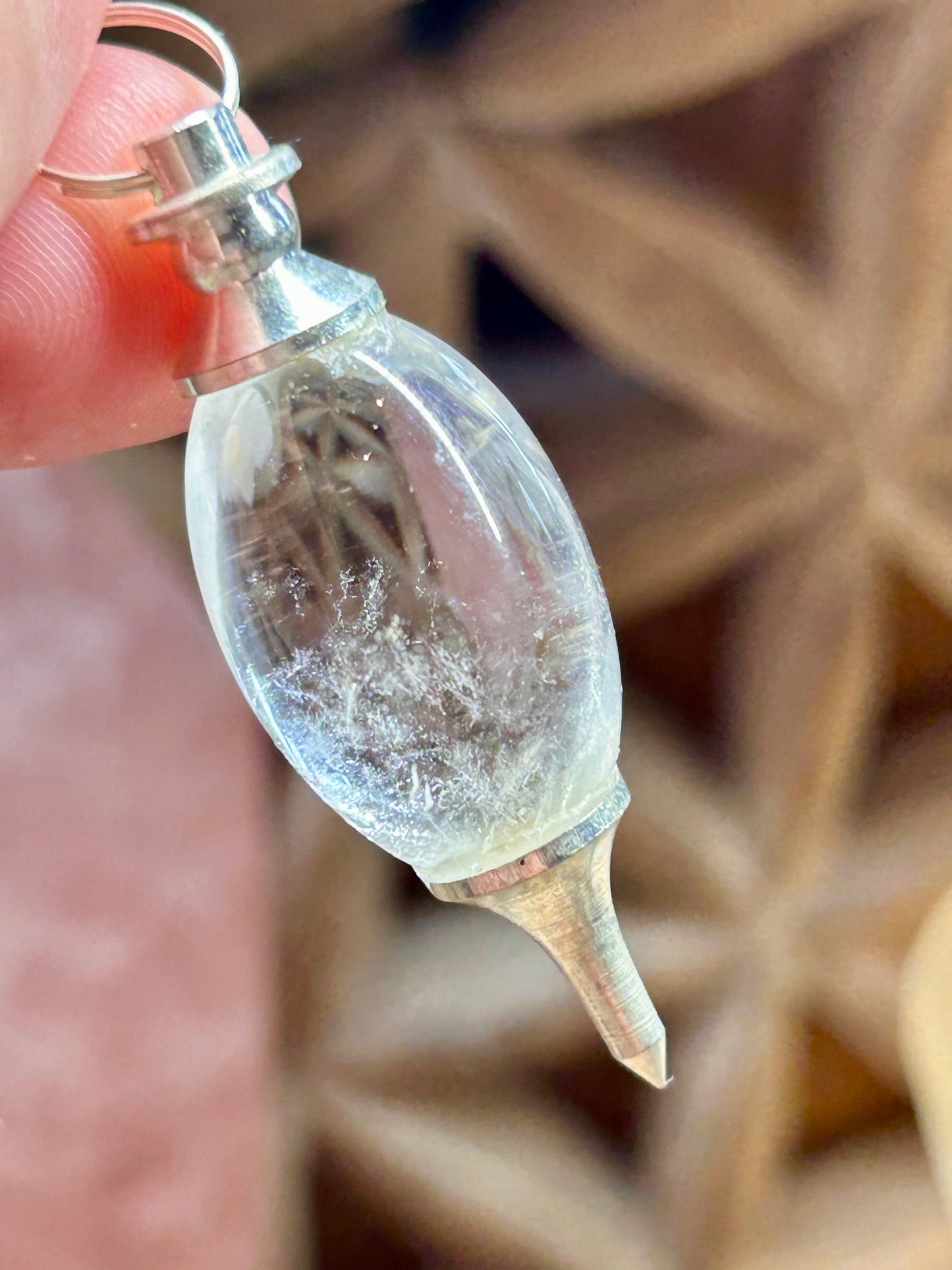 Pendule en cristal de roche en forme de Shiva Lingam