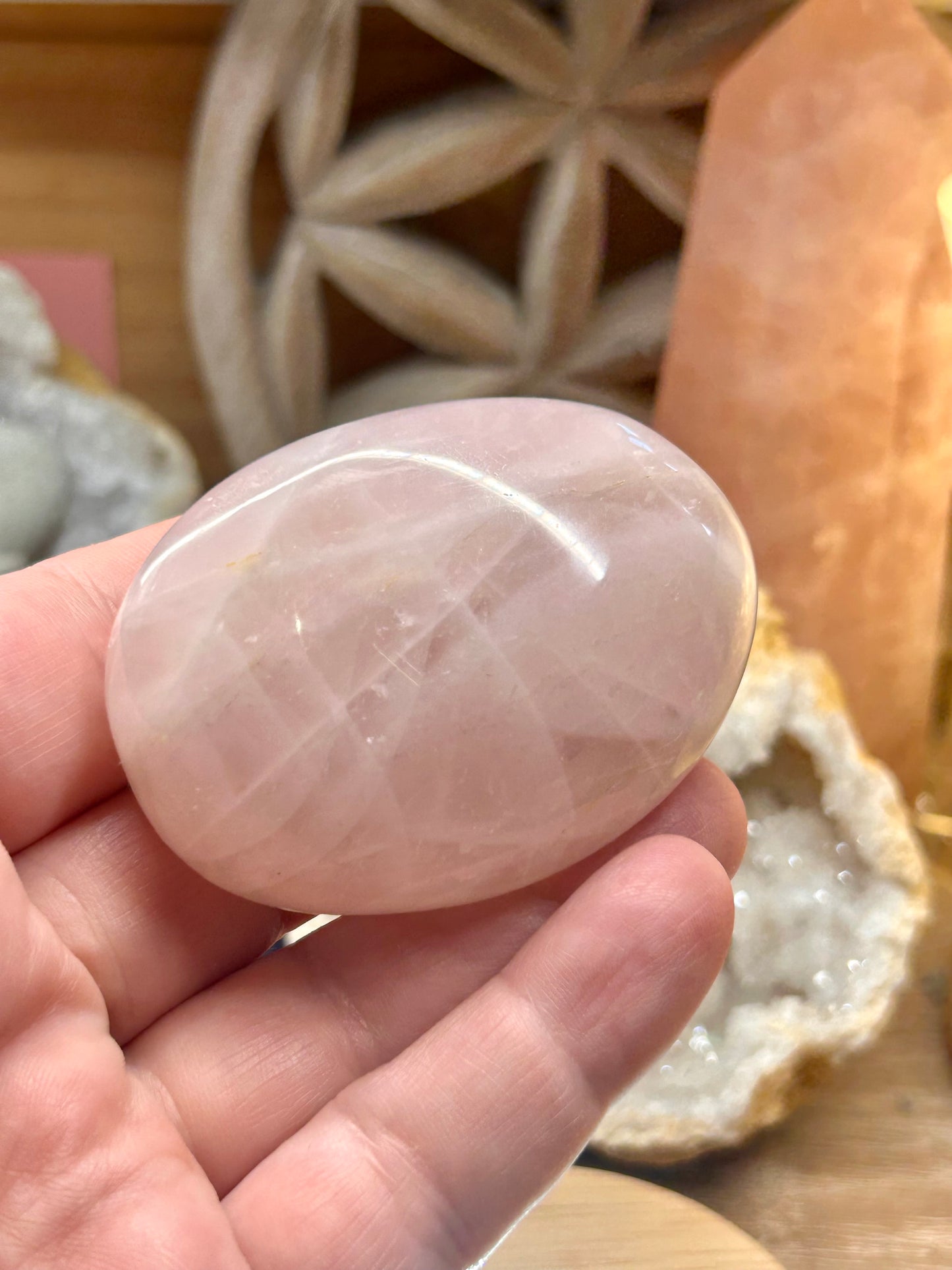 Galet de quartz rose