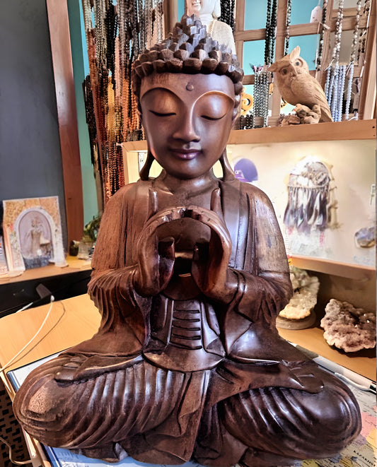 Bouddha en bois marron