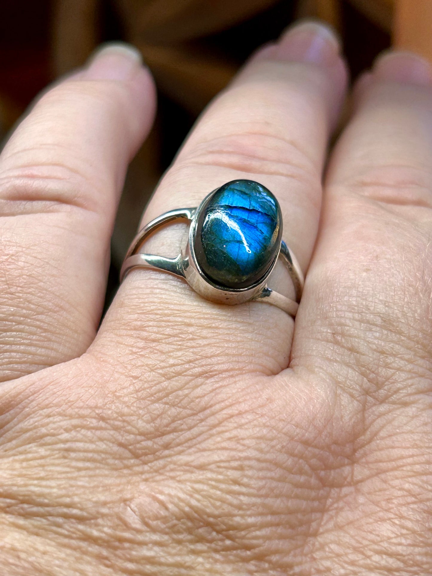 Bague en argent et labradorite