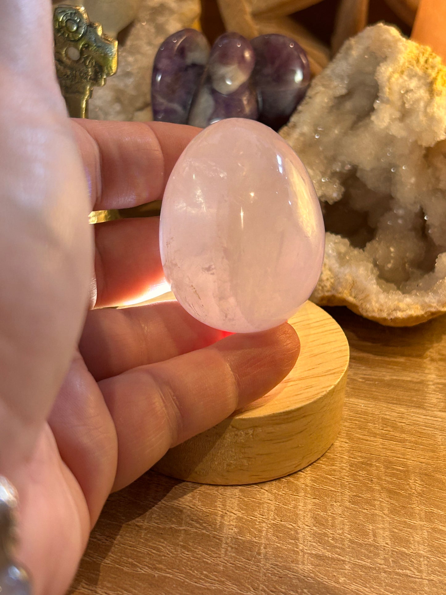 Œuf en quartz rose