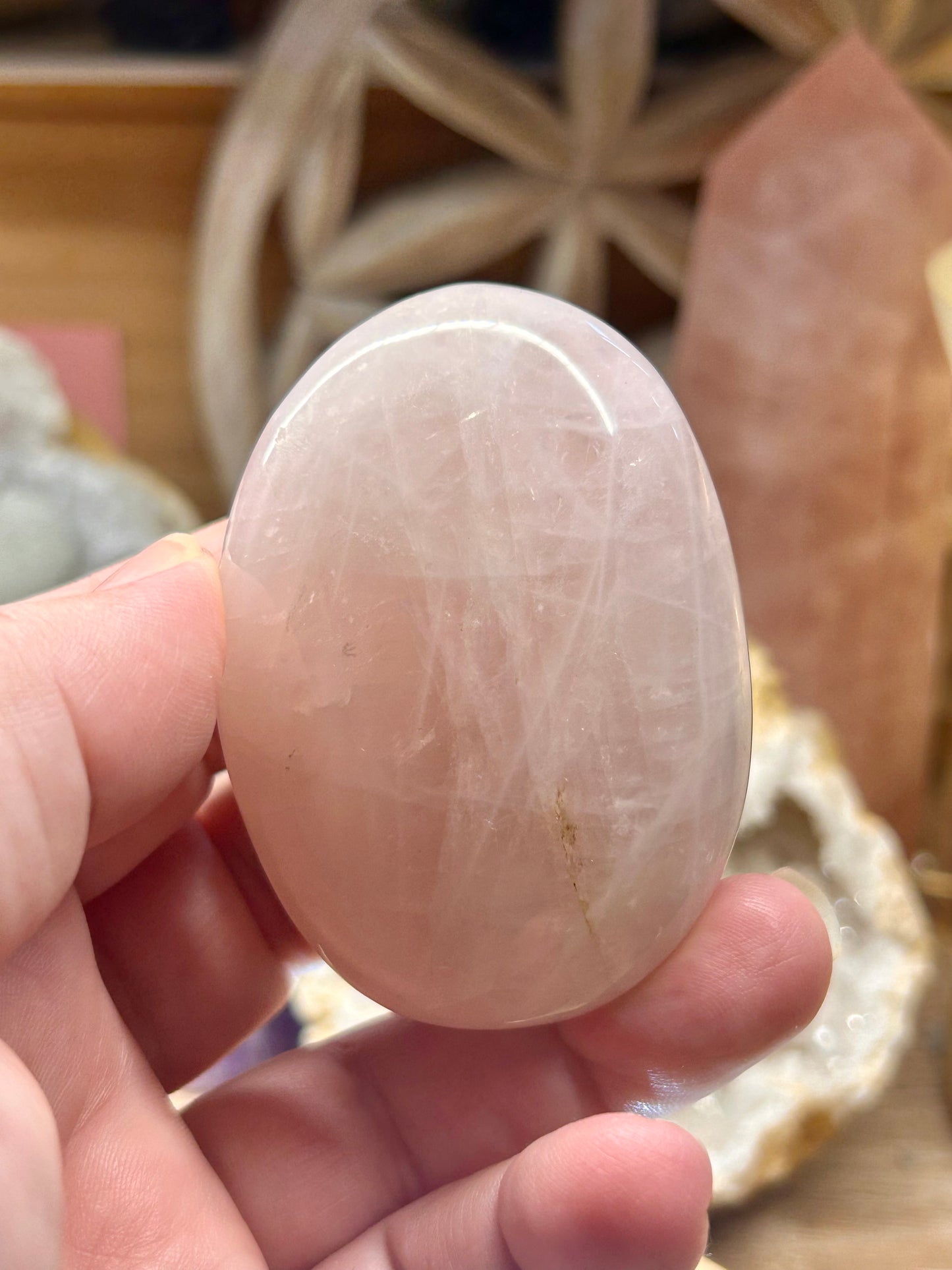 Galet de quartz rose