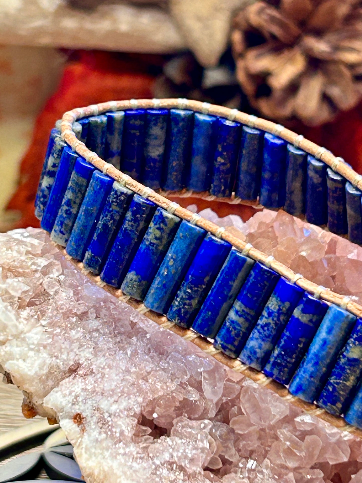 Bracelet cuir avec tubes de lapis-lazuli