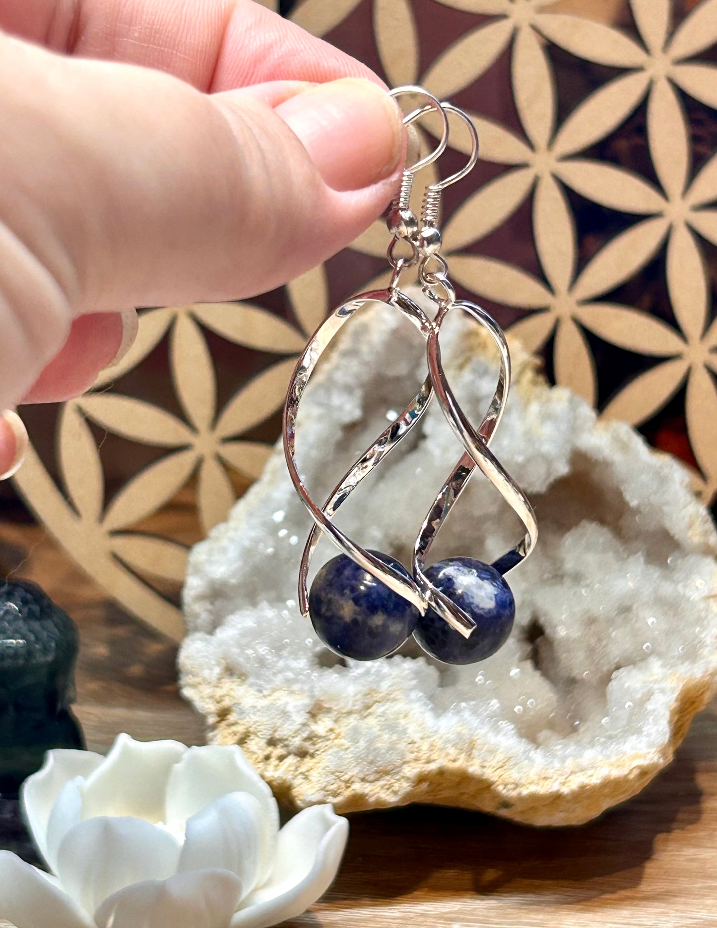 Boucles d’oreilles avec billes de sodalite de 12mm