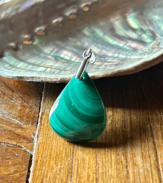 Pendentif en malachite - bélière en argent 925