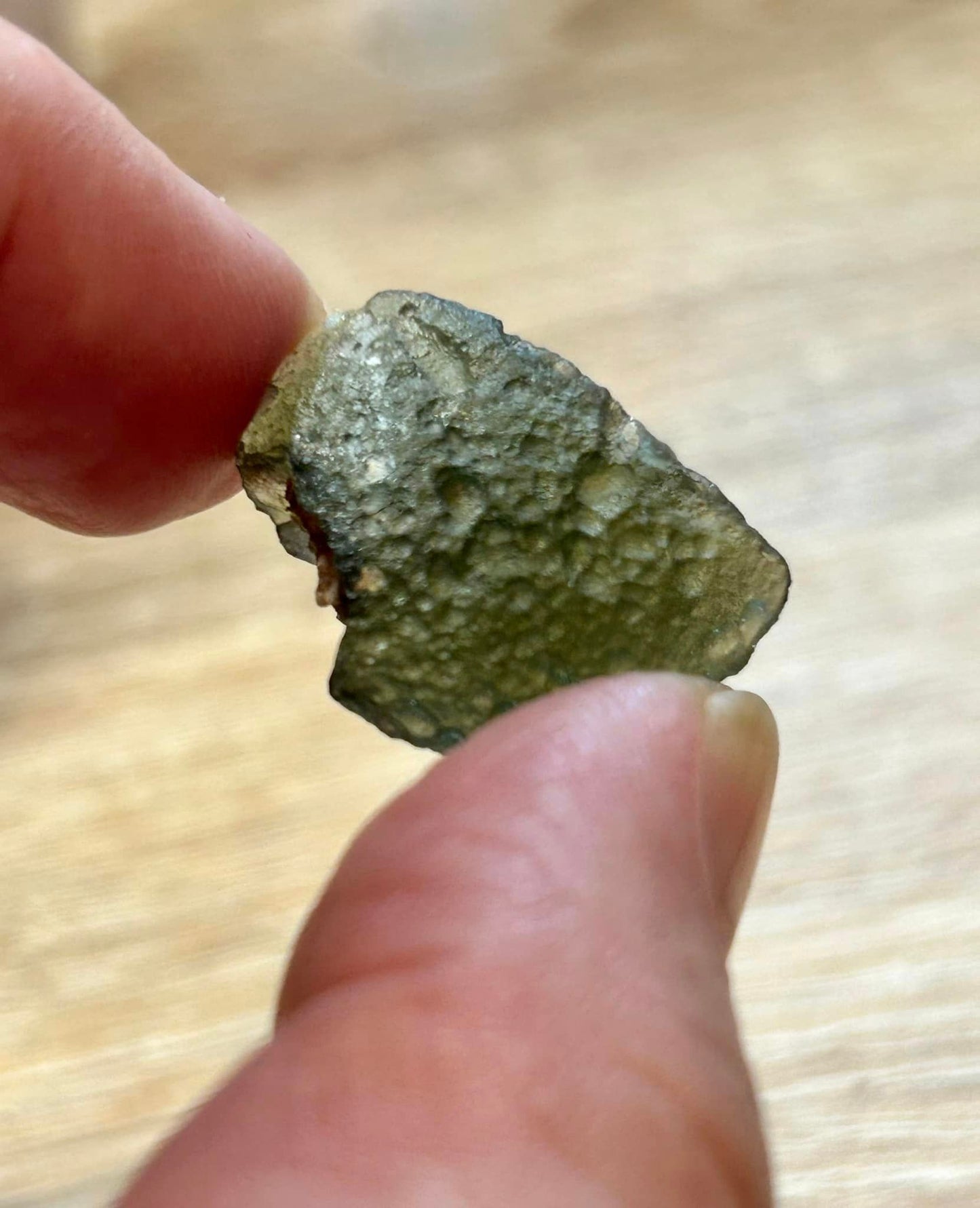 Pierre semi polie de moldavite