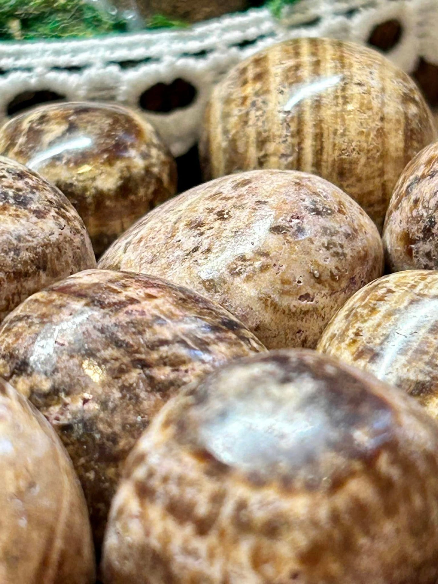 Pierres roulées d’aragonite