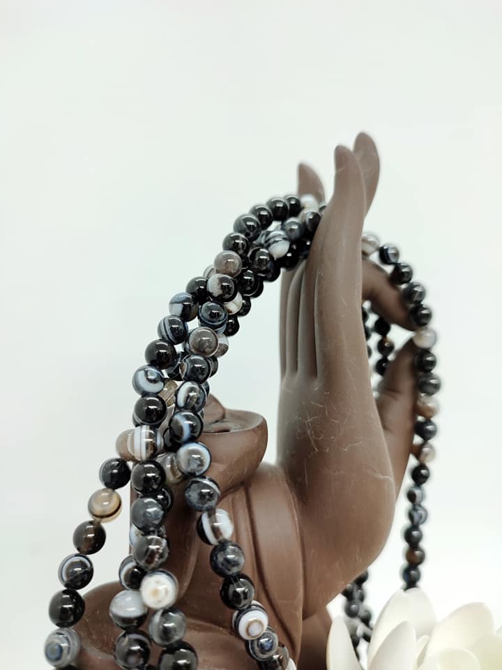 Fil de perles d'agate noire 6mm