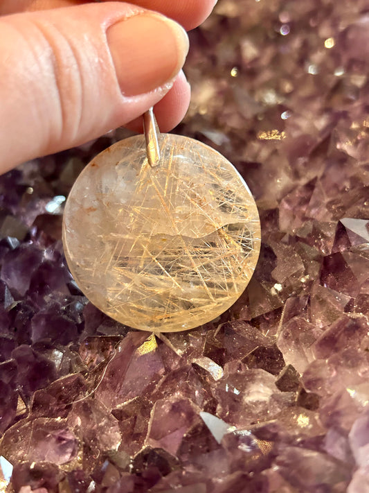 Pendentif en quartz rutile cuivré