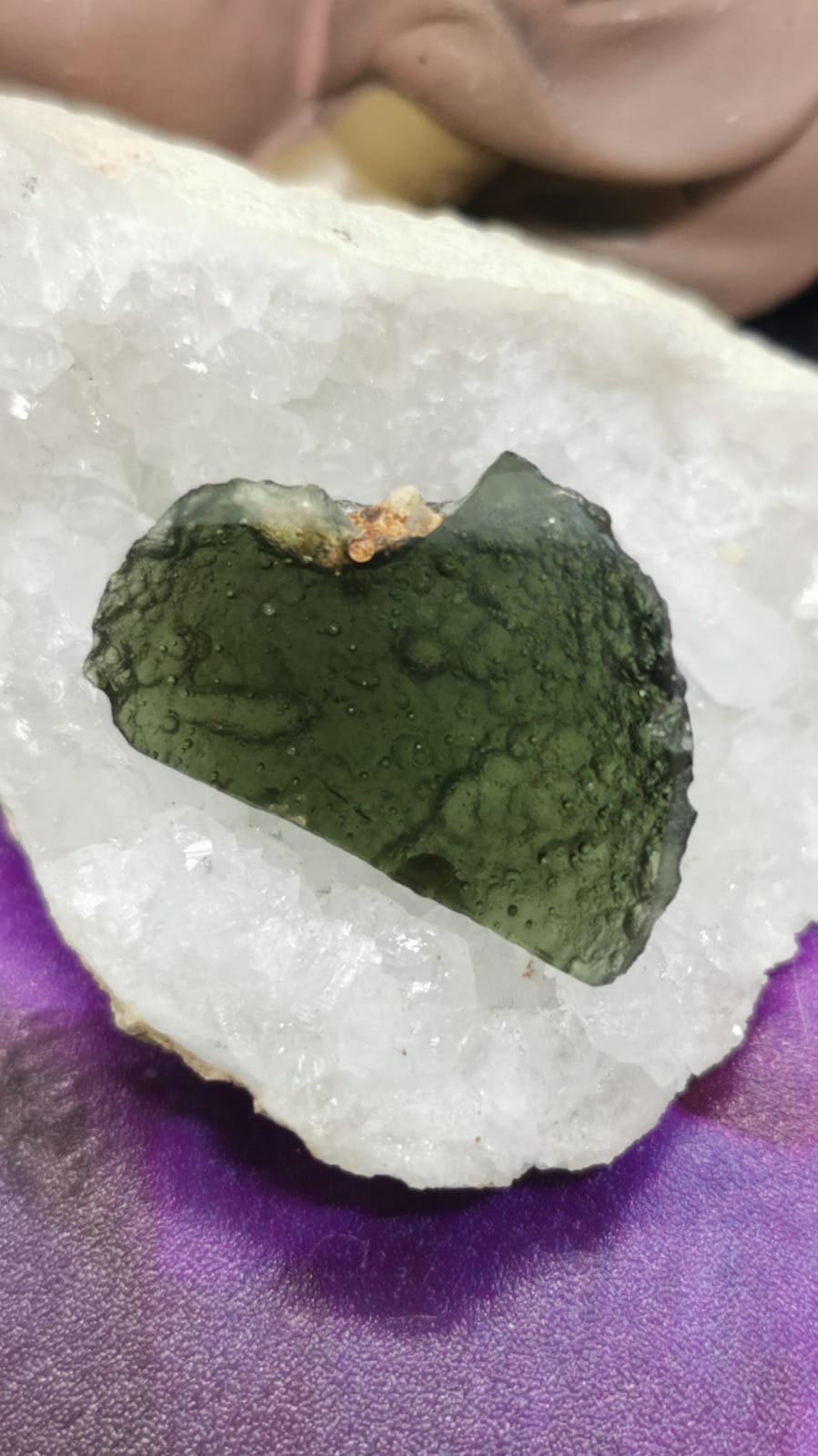 Moldavite semi-polie