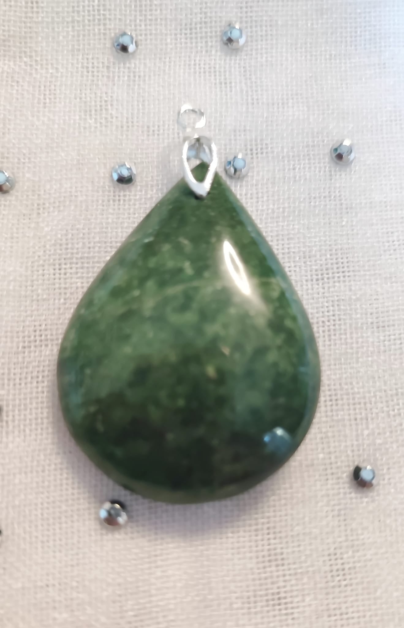 Pendentifs en chrysoprase - bélières en argent 925