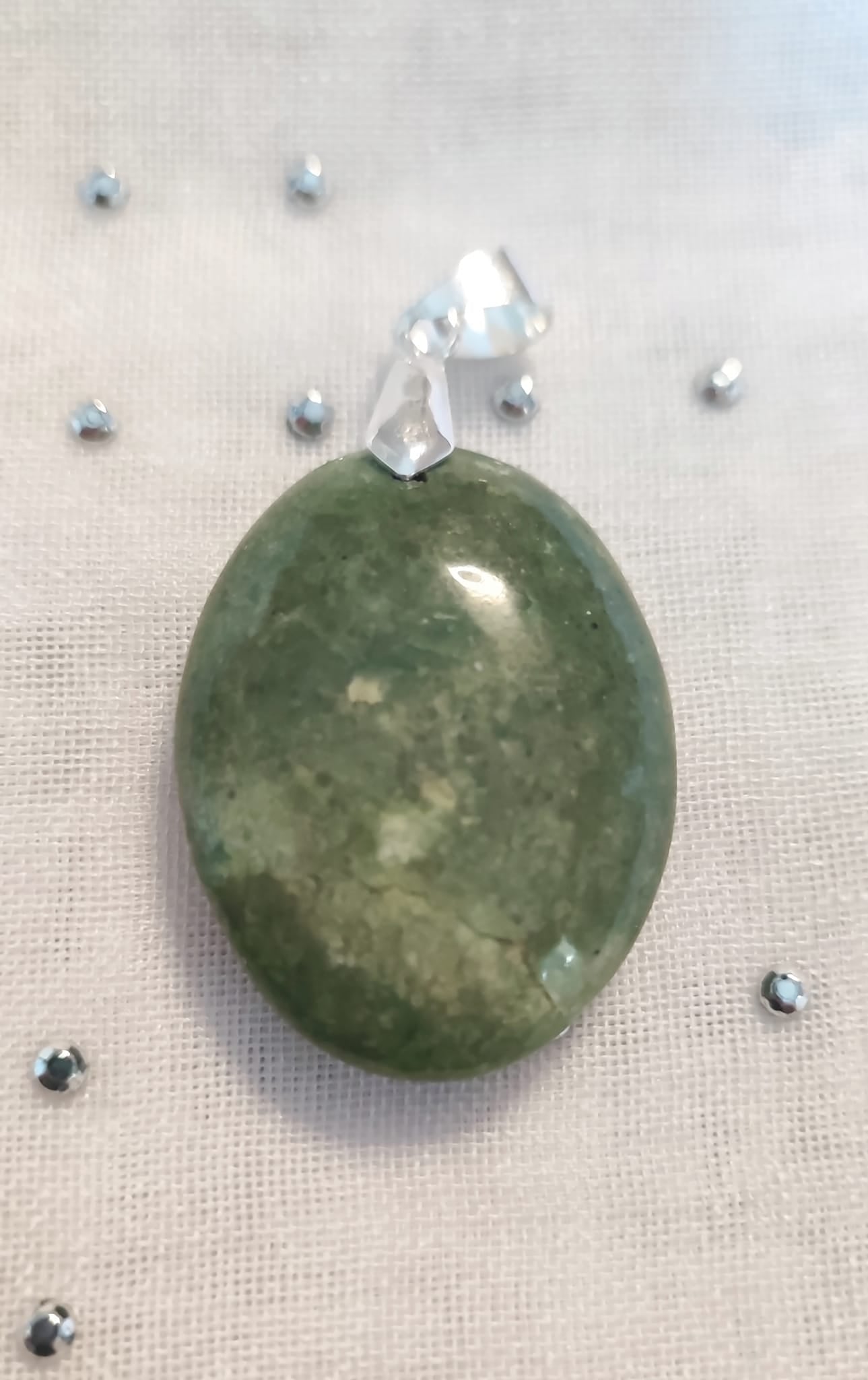 Pendentifs en chrysoprase - bélières en argent 925