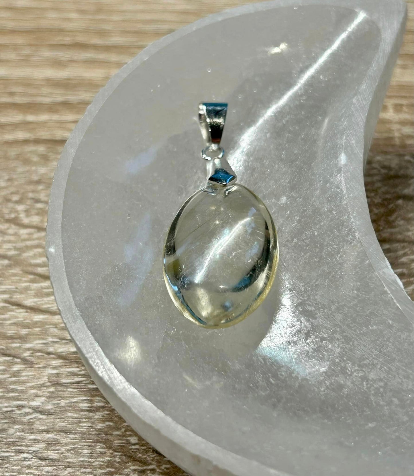 Pendentif en citrine naturelle - bélière en argent 925