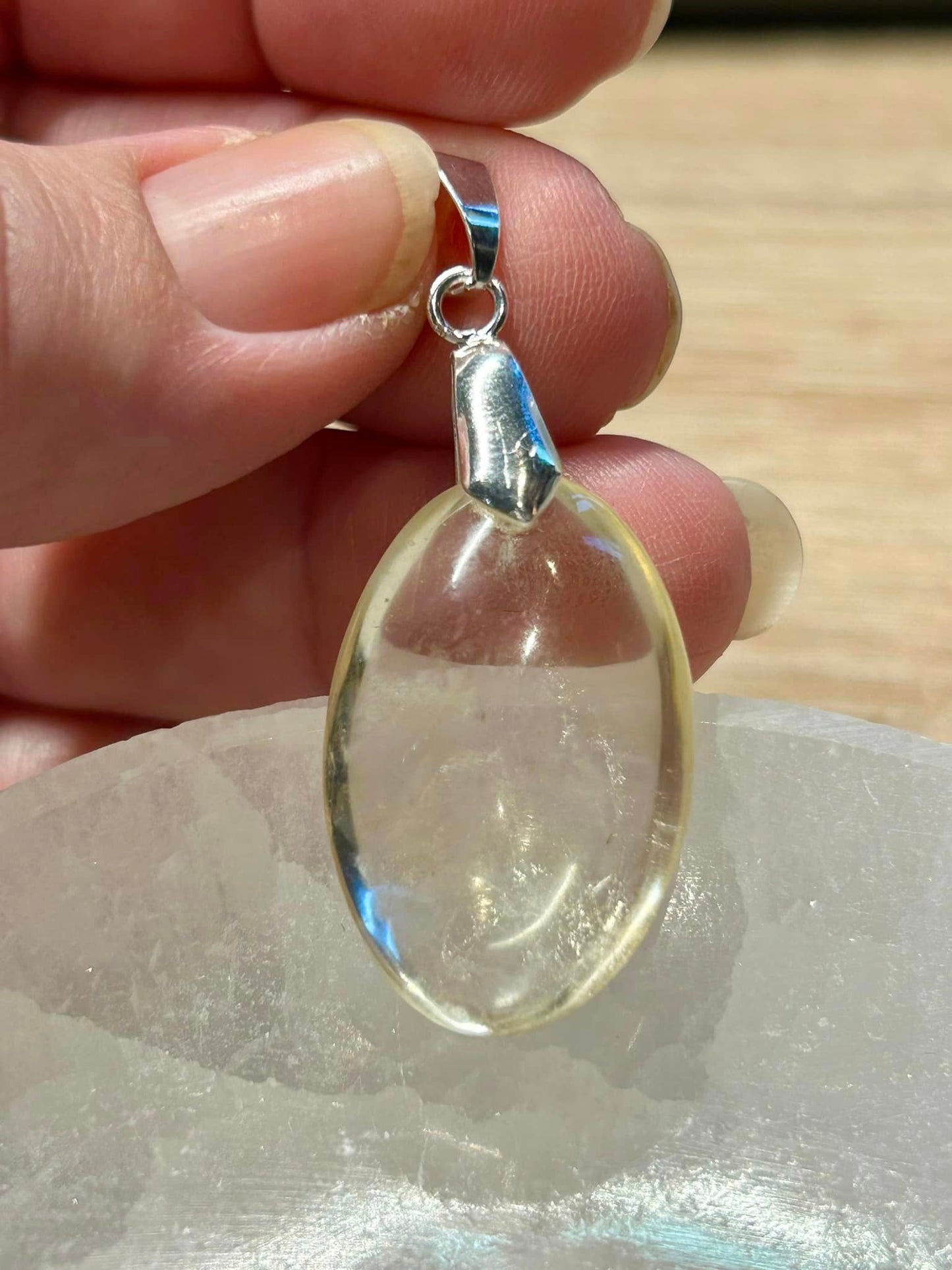 Pendentif en citrine naturelle - bélière en argent 925